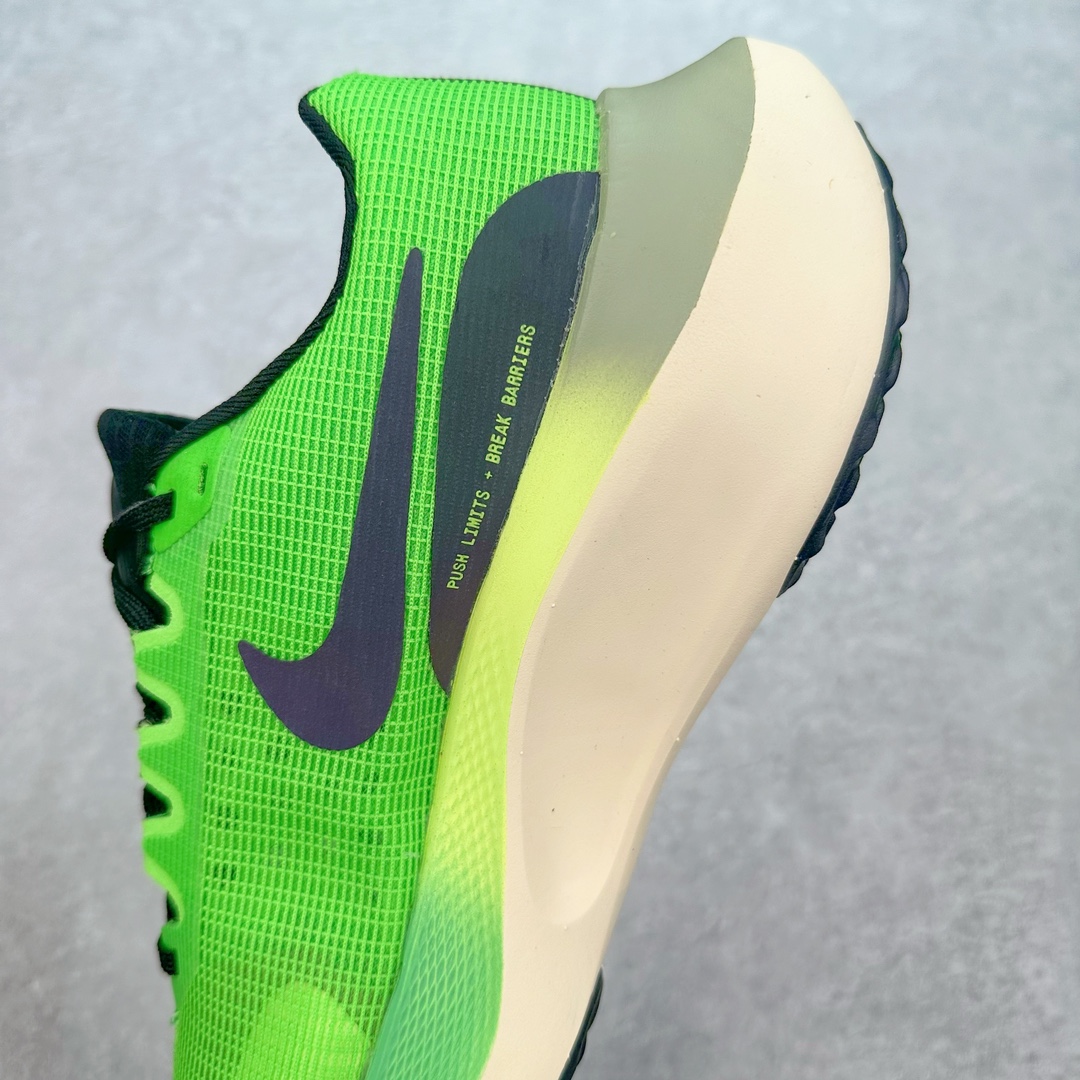 图片[7]-＃特价福利 NK Zoom Fly 5 飞行5代马拉松系列低帮透气休闲运动慢跑鞋 NK旗下跑鞋阵容持续迎来新成员 今回正式登场的鞋型为 Zoom Fly 5 全鞋大量采用回收材料制成 鞋面搭载创新 Flyknit 技术打造的编织网眼 同时考量了舒适、性能与可持续性 采用大型 ZoomX 中底与 Swoosh 徽标注入等变化 鞋侧还有「Push Limits + Break Barriers」字样叙述 尺码：36 36.5 37.5 38 38.5 39 40 40.5 41 42 42.5 43 44 44.5 45-选品中心