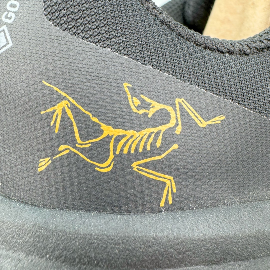 图片[14]-＃TZD特供 Arcteryx Norvan LD 3 Gore-Tex 始祖鸟系列长距离越野登山徒步户外防水多功能运动跑鞋 台州原厂独家原底面配置 全套原厂生产指令加持 原厂特供Vibram外底 防水弹力尼龙布 外层热压TPU鞋面 随意纵横 内外盒标包装纸鞋带配件均同步公司 完美拉帮中底带钢印 仅服务市场百分之五高端客户 公司一样的东西 放心开冲 外贸 零售 裸鞋 渠道货 随意操作 承诺半个月内开胶直接换新 尺码同步官方：39.5 40 40.5 41 42 42.5 43 44 44.5 45-选品中心