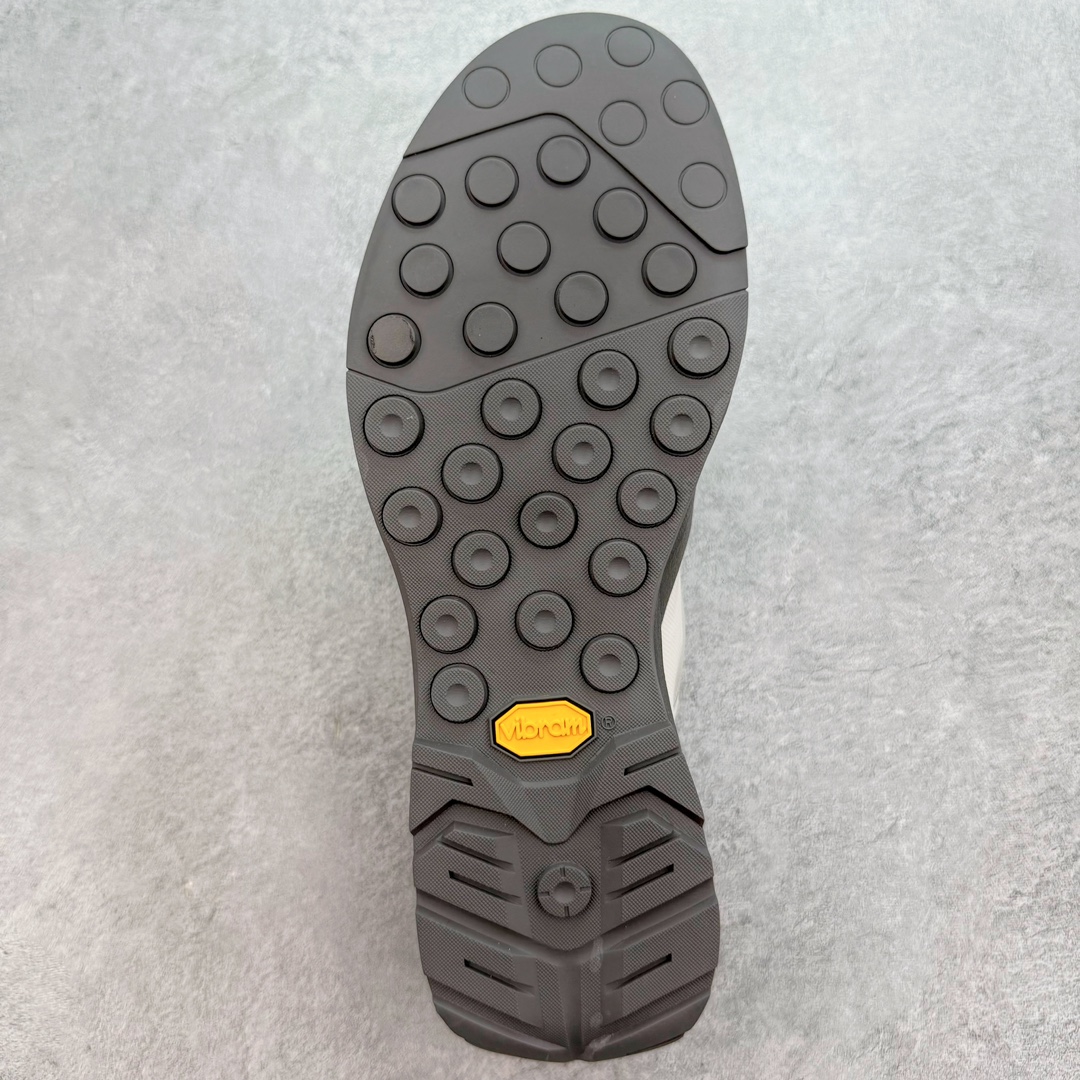 图片[9]-＃TZD特供 Arcteryx Konseal Lt 始祖鸟系列长距离越野登山徒步户外防水多功能运动跑鞋 台州原厂独家原底面配置 全套原厂生产指令加持 原厂特供Vibram外底 防水弹力尼龙布 外层热压TPU鞋面 随意纵横 内外盒标包装纸鞋带配件均同步公司 完美拉帮中底带钢印 仅服务市场百分之五高端客户 公司一样的东西 放心开冲 外贸 零售 裸鞋 渠道货 随意操作 承诺半个月内开胶直接换新 尺码同步官方：39.5 40 40.5 41 42 42.5 43 44 44.5 45-选品中心