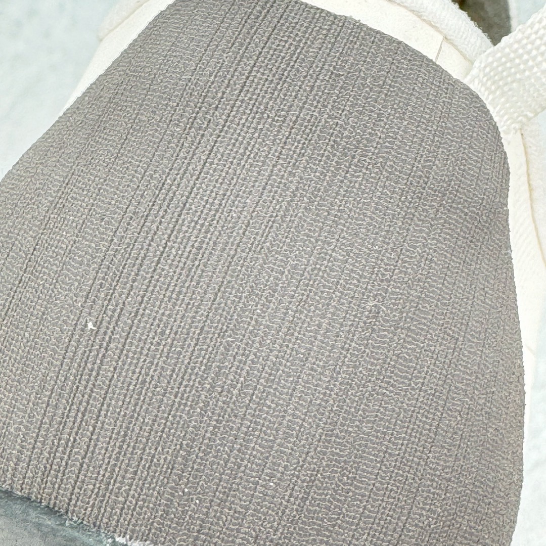 图片[13]-＃TZD特供 Arcteryx Konseal Lt 始祖鸟系列长距离越野登山徒步户外防水多功能运动跑鞋 台州原厂独家原底面配置 全套原厂生产指令加持 原厂特供Vibram外底 防水弹力尼龙布 外层热压TPU鞋面 随意纵横 内外盒标包装纸鞋带配件均同步公司 完美拉帮中底带钢印 仅服务市场百分之五高端客户 公司一样的东西 放心开冲 外贸 零售 裸鞋 渠道货 随意操作 承诺半个月内开胶直接换新 尺码同步官方：39.5 40 40.5 41 42 42.5 43 44 44.5 45-选品中心