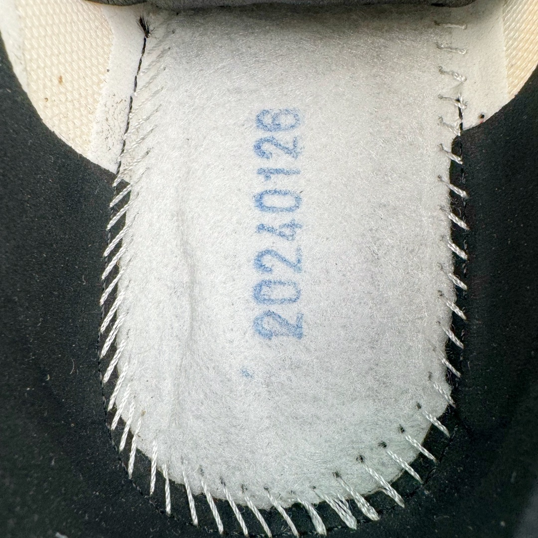 图片[11]-＃TZD特供 Arcteryx Konseal Lt 始祖鸟系列长距离越野登山徒步户外防水多功能运动跑鞋 台州原厂独家原底面配置 全套原厂生产指令加持 原厂特供Vibram外底 防水弹力尼龙布 外层热压TPU鞋面 随意纵横 内外盒标包装纸鞋带配件均同步公司 完美拉帮中底带钢印 仅服务市场百分之五高端客户 公司一样的东西 放心开冲 外贸 零售 裸鞋 渠道货 随意操作 承诺半个月内开胶直接换新 尺码同步官方：39.5 40 40.5 41 42 42.5 43 44 44.5 45-选品中心