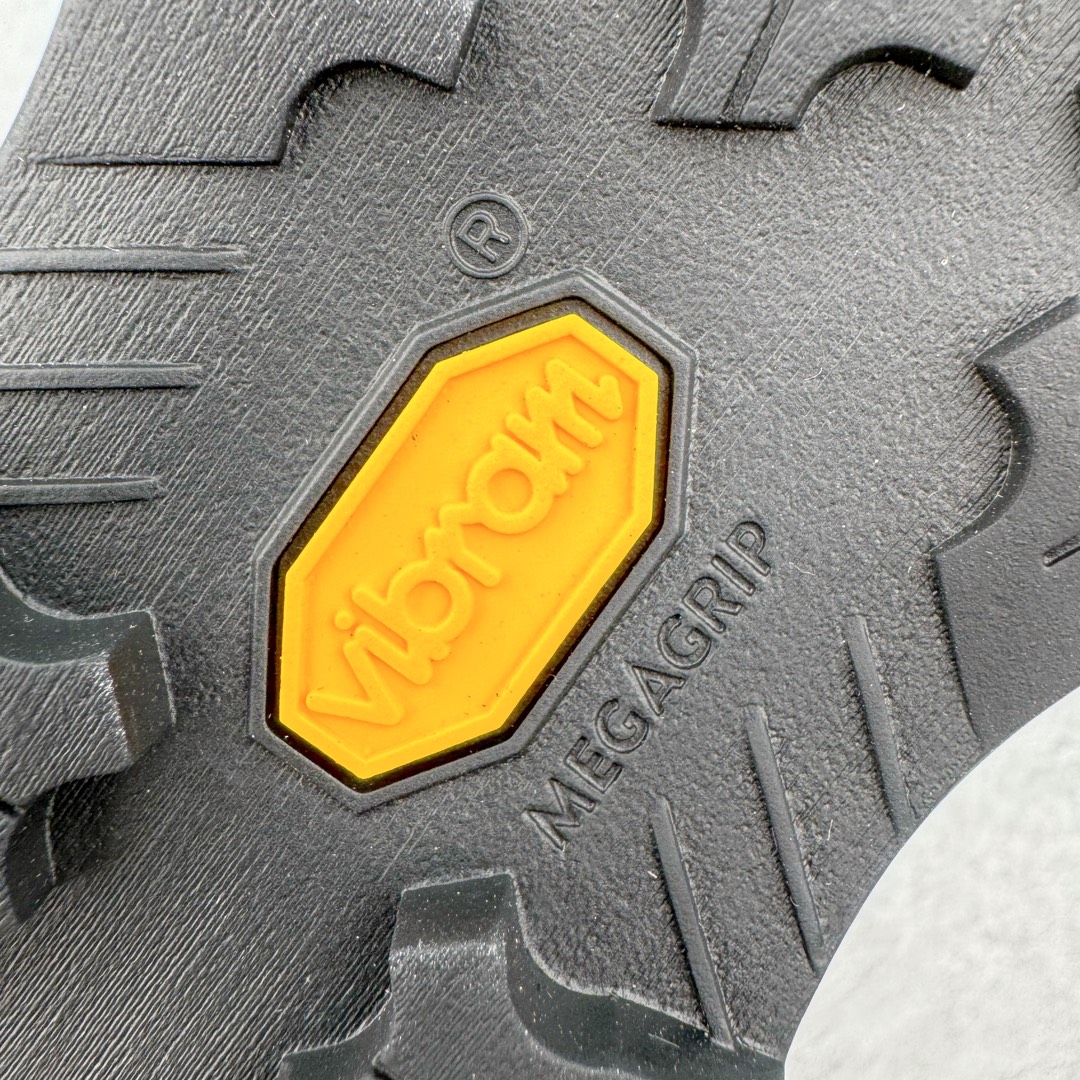 图片[17]-＃TZD特供 Arcteryx Konseal FL 始祖鸟系列长距离越野登山徒步户外防水多功能运动跑鞋 台州原厂独家原底面配置 全套原厂生产指令加持 原厂特供Vibram外底 防水弹力尼龙布 外层热压TPU鞋面 随意纵横 内外盒标包装纸鞋带配件均同步公司 完美拉帮中底带钢印 仅服务市场百分之五高端客户 公司一样的东西 放心开冲 外贸 零售 裸鞋 渠道货 随意操作 承诺半个月内开胶直接换新 尺码同步官方：39.5 40 40.5 41 42 42.5 43 44 44.5 45-选品中心