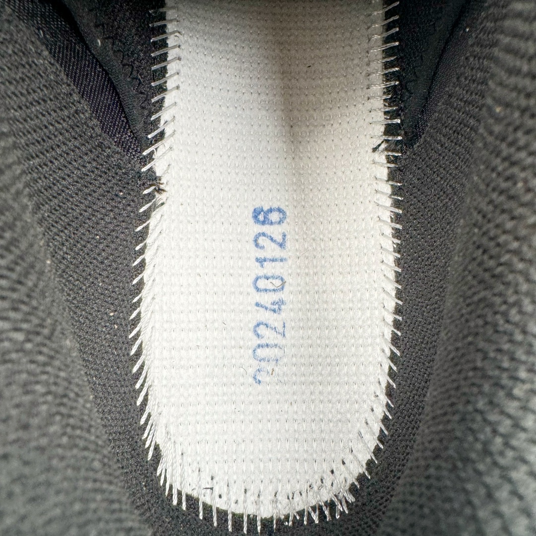 图片[10]-＃TZD特供 Arcteryx Aerios AURA Low 始祖鸟系列长距离越野登山徒步户外防水多功能运动跑鞋 台州原厂独家原底面配置 全套原厂生产指令加持 原厂特供Vibram外底 防水弹力尼龙布 外层热压TPU鞋面 随意纵横 内外盒标包装纸鞋带配件均同步公司 完美拉帮中底带钢印 仅服务市场百分之五高端客户 公司一样的东西 放心开冲 外贸 零售 裸鞋 渠道货 随意操作 承诺半个月内开胶直接换新 尺码同步官方：39.5 40 40.5 41 42 42.5 43 44 44.5 45-选品中心