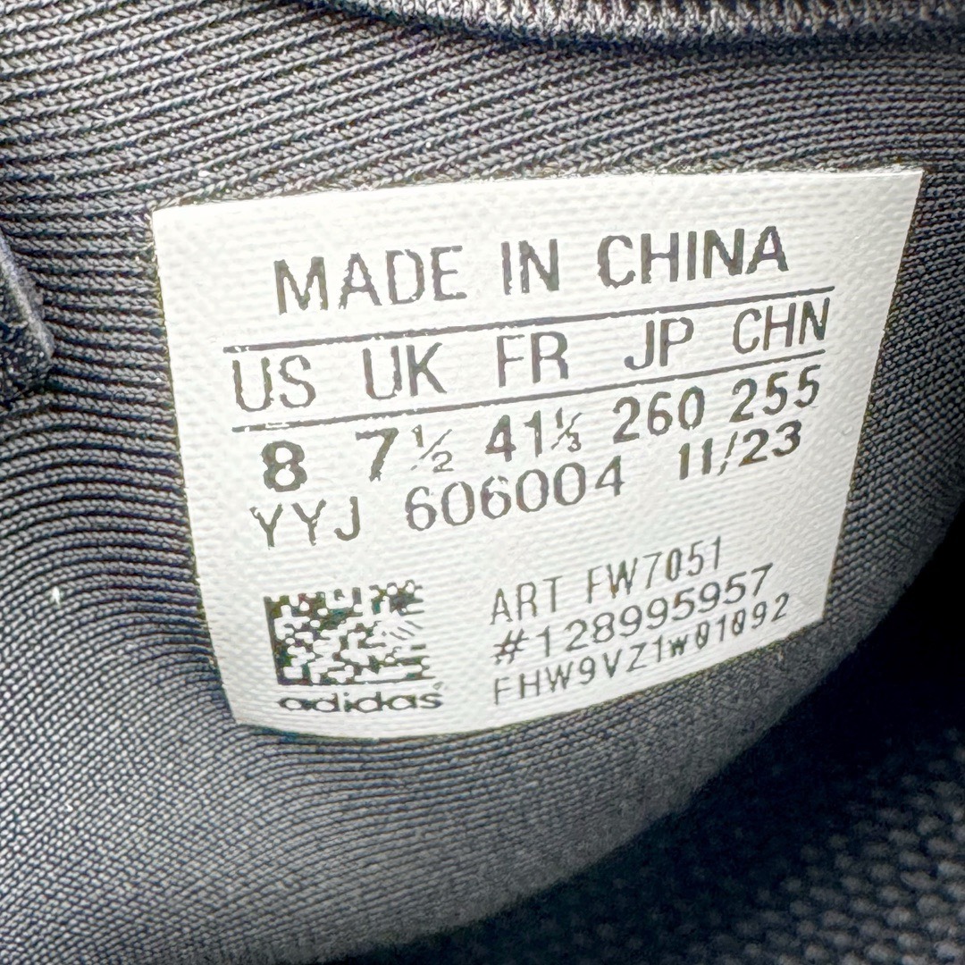 图片[16]-＃XP纯原套现福利 AD Superstar Slip-On Shoes 贝壳头交叉绑带一脚蹬板鞋 CQ2382 独家控货 平台正单 全鞋百分百原材料 全鞋电脑针车 Logo针车间距针数原版一致 皮料切割冲裁零瑕疵 原鞋一致含胶量大底 原盒中文内外标 大几率过验 不对比市面只对比原鞋 只服务最高端市场 尺码：36 36.5 37 38 38.5 39 40 40.5 41 42 42.5 43 44 44.5 45-选品中心