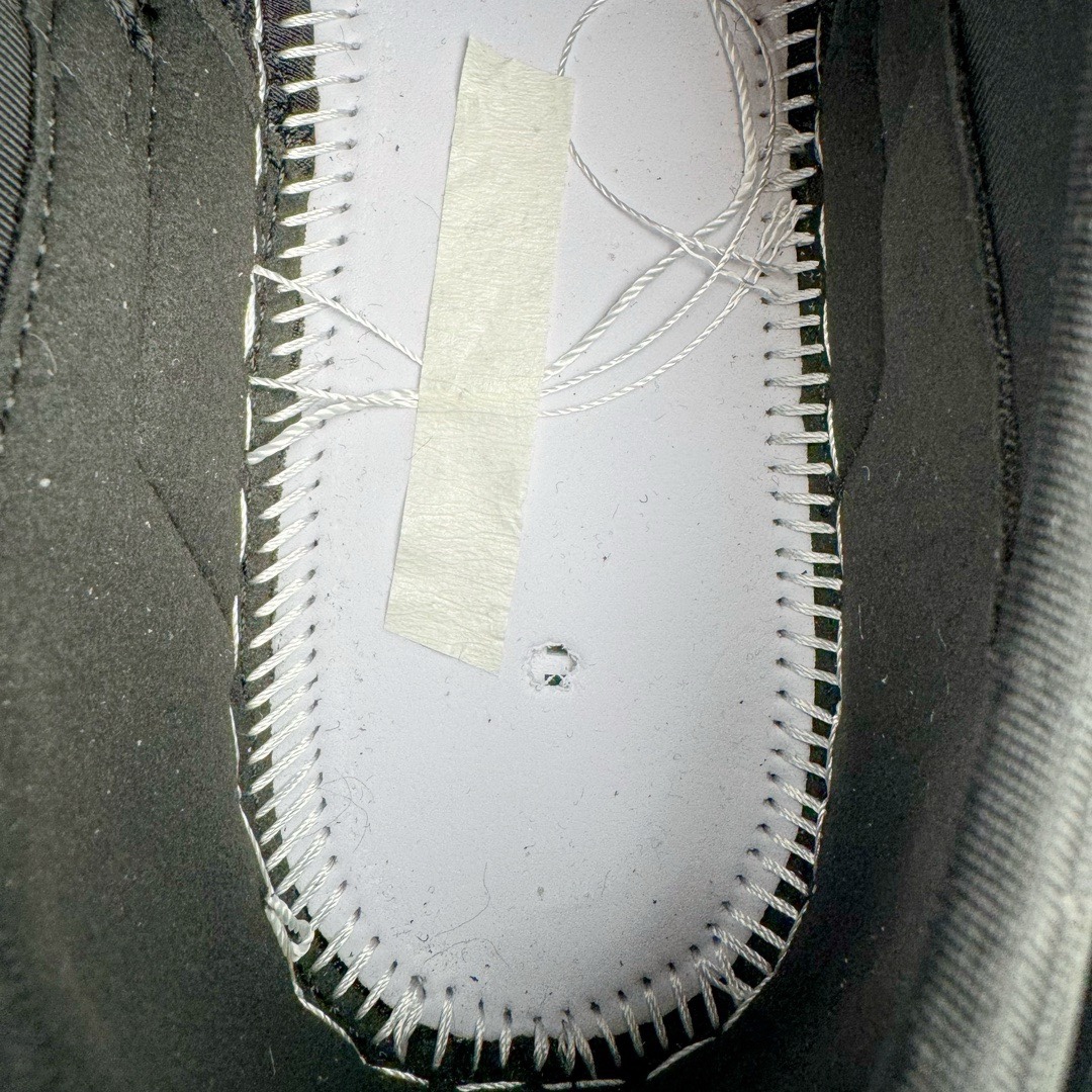 图片[17]-＃XP纯原套现福利 AD Superstar Slip-On Shoes 贝壳头交叉绑带一脚蹬板鞋 CQ2382 独家控货 平台正单 全鞋百分百原材料 全鞋电脑针车 Logo针车间距针数原版一致 皮料切割冲裁零瑕疵 原鞋一致含胶量大底 原盒中文内外标 大几率过验 不对比市面只对比原鞋 只服务最高端市场 尺码：36 36.5 37 38 38.5 39 40 40.5 41 42 42.5 43 44 44.5 45-选品中心