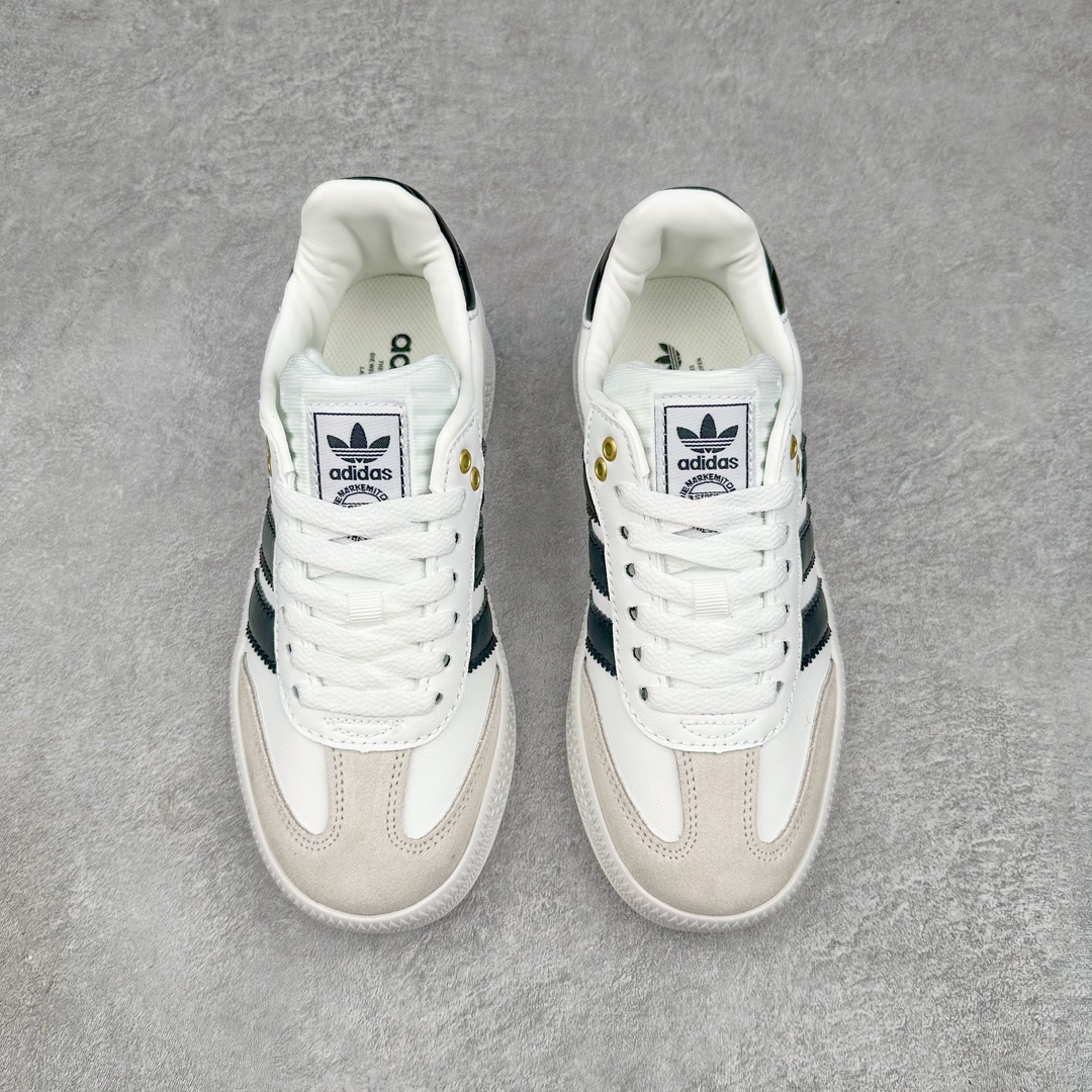 图片[2]-AD Samba XLG 桑巴舞加大厚底版系列德训风百搭松糕休闲运动板鞋生胶底 JH9226 自Originals Samba成功借势Blokecore风潮一跃成为街头巷尾的焦点鞋款后,不论是围绕Samba本身打造的各式「变种版本」,还是以Samba为蓝本打造联名鞋款,都成为了时尚潮流人士日常穿搭首选。Samba XLG是adidas Originals不断扩展XLG系列的一部分,旨在与年轻文化相契合,迎合那些希望通过个性时尚表达自我而不愿牺牲舒适度的年轻群体。街头时尚领域的Gen Z特别偏爱宽松的穿着风格。Samba XLG针对这一点做了创新。它在延续Samba OG经典设计的基础上,迎合年轻群体的穿着习惯,重塑为宽大的鞋身比例轮廓以及加厚中底,让消费者轻松展示自己独特的风格。全新的Samba XLG系列不仅迎合了当下年轻群体的穿搭习惯,加宽了鞋身比例以及将中底进一步增厚,在视觉比例上更加饱满,同时还保留了经典Samba的细节,这样一来,鞋迷朋友在穿搭上不仅能更加个性化,而且还能延续一定的复古感受。尺码：36 36⅔ 37⅓ 38 38⅔ 39⅓ 40 40⅔ 41⅓ 42 42⅔ 43⅓ 44 45-选品中心