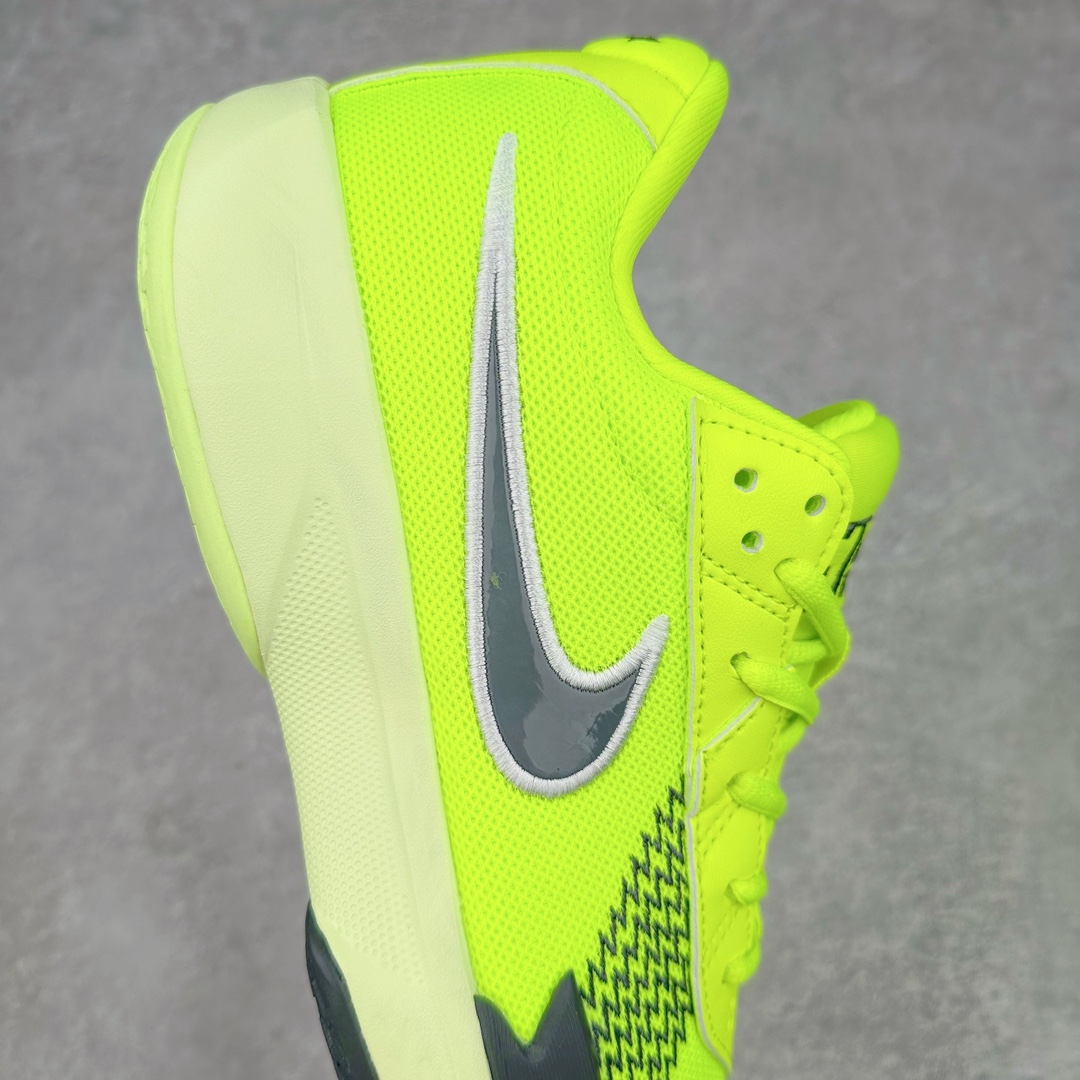 图片[6]-NK Air Zoom G.T. Cut Academy EP GT男/女篮球鞋 FB2598-700 NK首度推出G.T. Cut 系列的平价款式G.T. Cut Academy，外型维持一贯的流线型设计。不同价格的款式，让不同需求的球友也能入手适合自己的球鞋。足底出色抓地设计，助你瞬息急停，随意变速，轻松摆脱对手，驰骋赛场。匠心底纹从后跟延伸至鞋头，铸就急起急停的强劲抓地表现，助力实现侧向突破和快速移步。鞋款采用出众回弹设计，为切入、转向和移步篮筐提供出色的能量回馈。回弹性能带来弹力充沛的迈步体验，让你爆发疾速。前足搭载 Zoom Air 缓震配置，助你在赛事升温之际迅猛出击。足底缓震配置带来舒适比赛体验。中底搭载厚实泡绵，营造非凡舒适的支撑感受。该鞋款可轻松驾驭坚硬地面，助力鏖战。尺码：36 36.5 37.5 38 38.5 39 40 40.5 41 42 42.5 43 44 44.5 45 46-选品中心