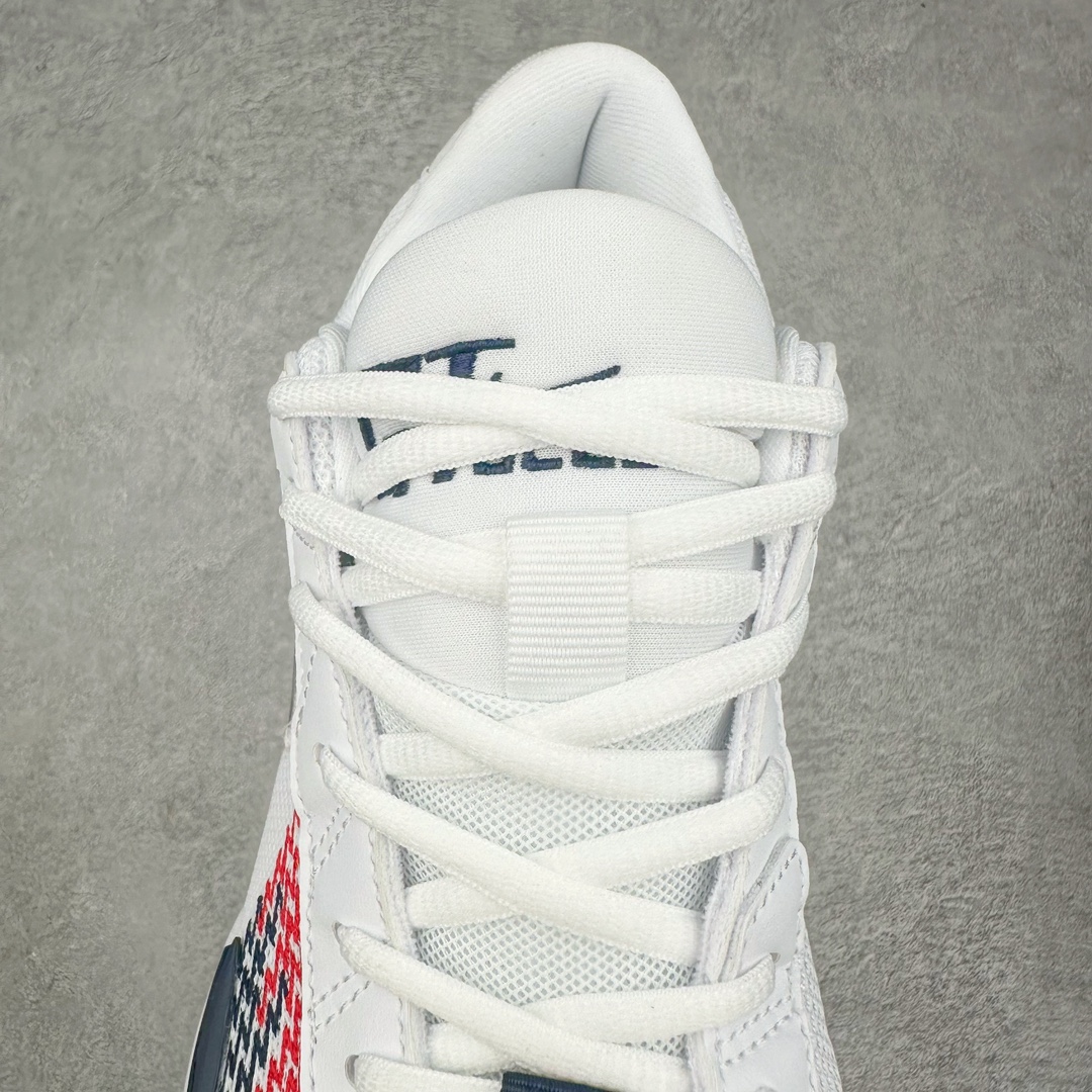 图片[5]-NK Air Zoom G.T. Cut Academy EP GT男/女篮球鞋 FB2598-104 NK首度推出G.T. Cut 系列的平价款式G.T. Cut Academy，外型维持一贯的流线型设计。不同价格的款式，让不同需求的球友也能入手适合自己的球鞋。足底出色抓地设计，助你瞬息急停，随意变速，轻松摆脱对手，驰骋赛场。匠心底纹从后跟延伸至鞋头，铸就急起急停的强劲抓地表现，助力实现侧向突破和快速移步。鞋款采用出众回弹设计，为切入、转向和移步篮筐提供出色的能量回馈。回弹性能带来弹力充沛的迈步体验，让你爆发疾速。前足搭载 Zoom Air 缓震配置，助你在赛事升温之际迅猛出击。足底缓震配置带来舒适比赛体验。中底搭载厚实泡绵，营造非凡舒适的支撑感受。该鞋款可轻松驾驭坚硬地面，助力鏖战。尺码：36 36.5 37.5 38 38.5 39 40 40.5 41 42 42.5 43 44 44.5 45 46-选品中心