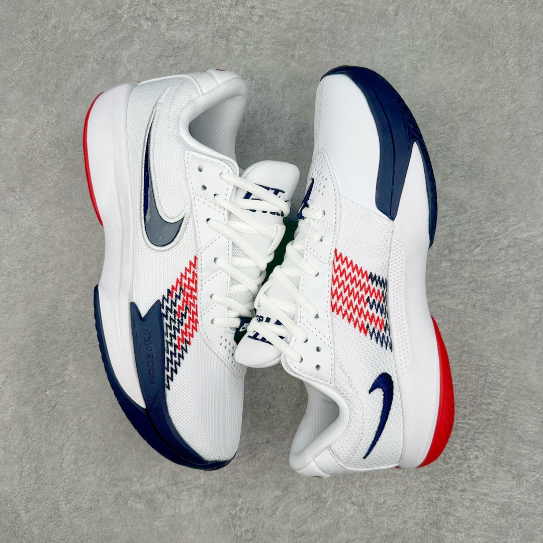 图片[3]-NK Air Zoom G.T. Cut Academy EP GT男/女篮球鞋 FB2598-104 NK首度推出G.T. Cut 系列的平价款式G.T. Cut Academy，外型维持一贯的流线型设计。不同价格的款式，让不同需求的球友也能入手适合自己的球鞋。足底出色抓地设计，助你瞬息急停，随意变速，轻松摆脱对手，驰骋赛场。匠心底纹从后跟延伸至鞋头，铸就急起急停的强劲抓地表现，助力实现侧向突破和快速移步。鞋款采用出众回弹设计，为切入、转向和移步篮筐提供出色的能量回馈。回弹性能带来弹力充沛的迈步体验，让你爆发疾速。前足搭载 Zoom Air 缓震配置，助你在赛事升温之际迅猛出击。足底缓震配置带来舒适比赛体验。中底搭载厚实泡绵，营造非凡舒适的支撑感受。该鞋款可轻松驾驭坚硬地面，助力鏖战。尺码：36 36.5 37.5 38 38.5 39 40 40.5 41 42 42.5 43 44 44.5 45 46-选品中心