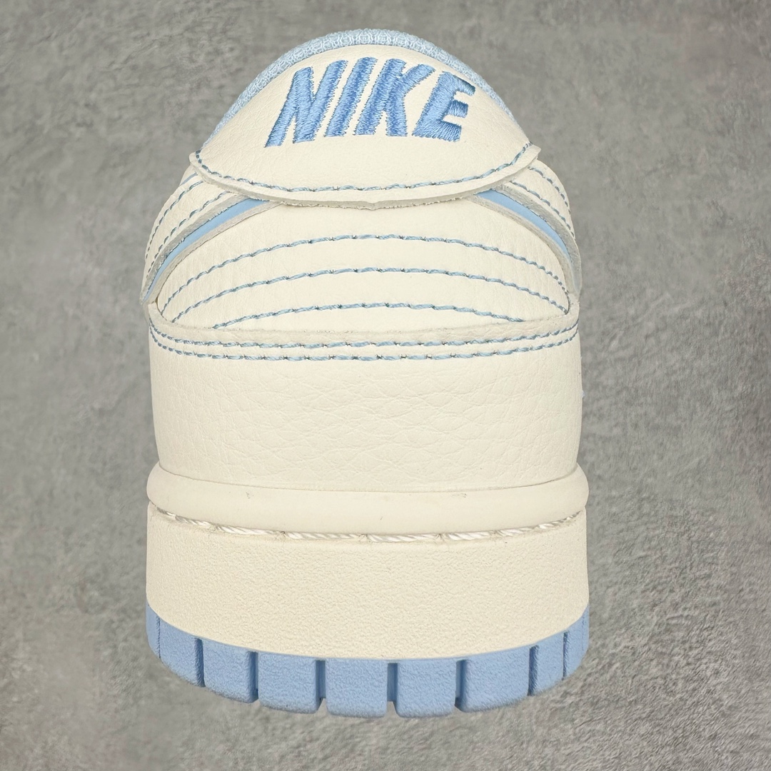 图片[8]-NK Dunk Low 定制配色 BB1818-101 大厂出品 极力推荐 原装头层材料 独家版型蒸餾加工帶來的是更好的视觉和脚感体验大厂纯原品质出货 清洁度 电绣工艺 皮料切割干净无任何毛边 细节完美 尺码：36 36.5 37.5 38 38.5 39 40 40.5 41 42 42.5 43 44 44.5 45 46 47.5-选品中心