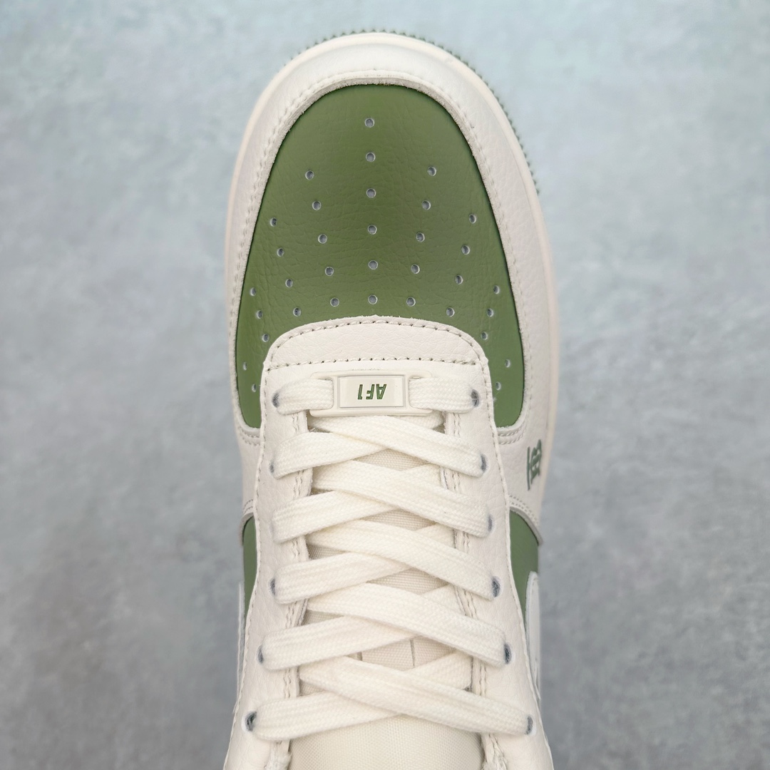 图片[4]-NK Air Force 1´07 Low 空军一号低帮百搭休闲运动板鞋 BB8588-221 柔软、弹性十足的缓震性能和出色的中底设计 横跨复古与现代的外型结合 造就出风靡全球 三十多年的Force 1 直到今天还深受青睐 尺码：36 36.5 37.5 38 38.5 39 40 40.5 41 42 42.5 43 44 44.5 45-选品中心