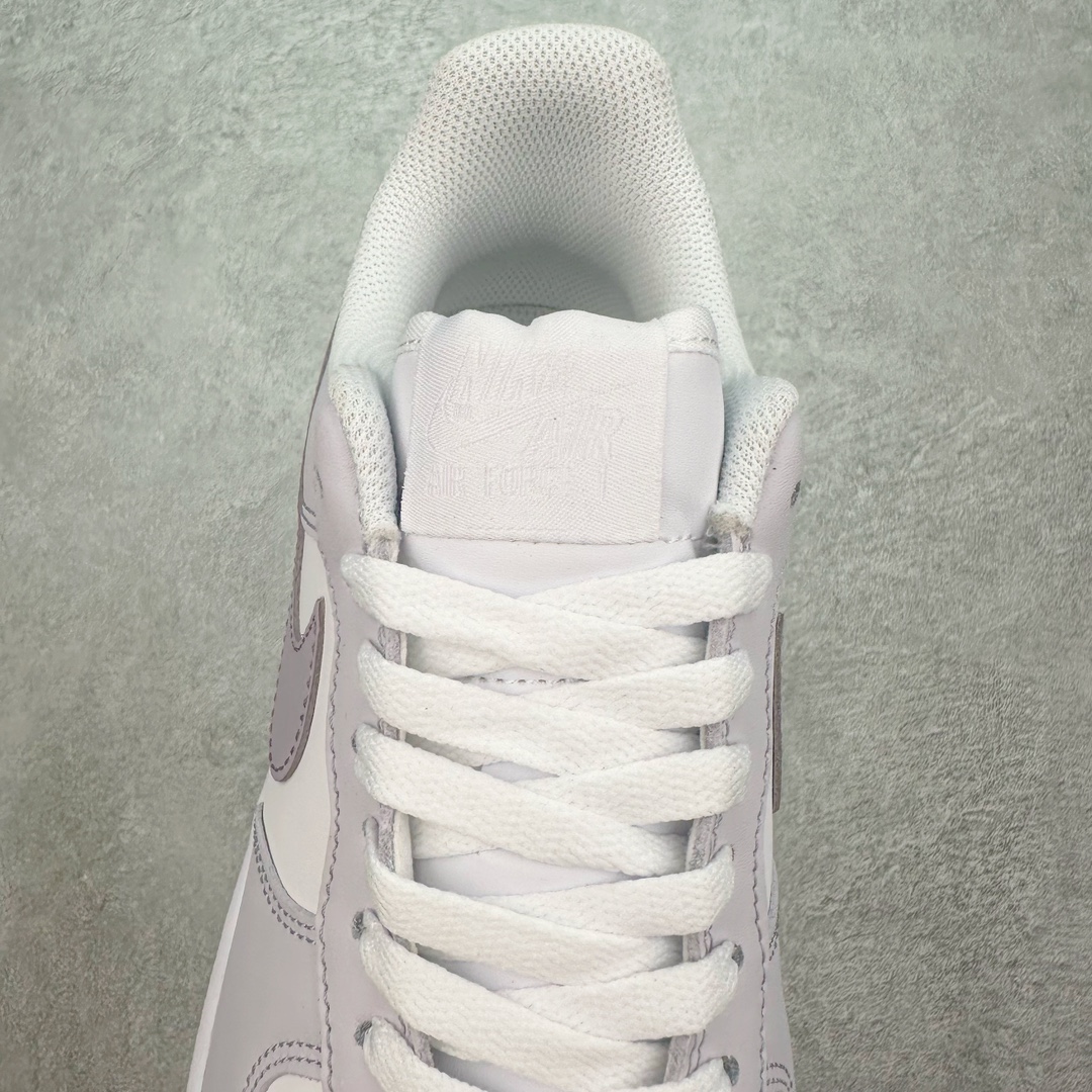 图片[5]-NK Air Force 1´07 Low 空军一号低帮百搭休闲运动板鞋 DY8899-004 柔软、弹性十足的缓震性能和出色的中底设计 横跨复古与现代的外型结合 造就出风靡全球 三十多年的Force 1 直到今天还深受青睐 尺码：36 36.5 37.5 38 38.5 39 40 40.5 41 42 42.5 43 44 44.5 45-选品中心