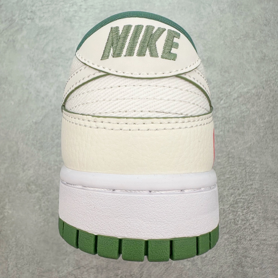 图片[8]-NK Dunk Low 定制配色 BB1818-101 大厂出品 极力推荐 原装头层材料 独家版型蒸餾加工帶來的是更好的视觉和脚感体验大厂纯原品质出货 清洁度 电绣工艺 皮料切割干净无任何毛边 细节完美 尺码：36 36.5 37.5 38 38.5 39 40 40.5 41 42 42.5 43 44 44.5 45 46 47.5-选品中心