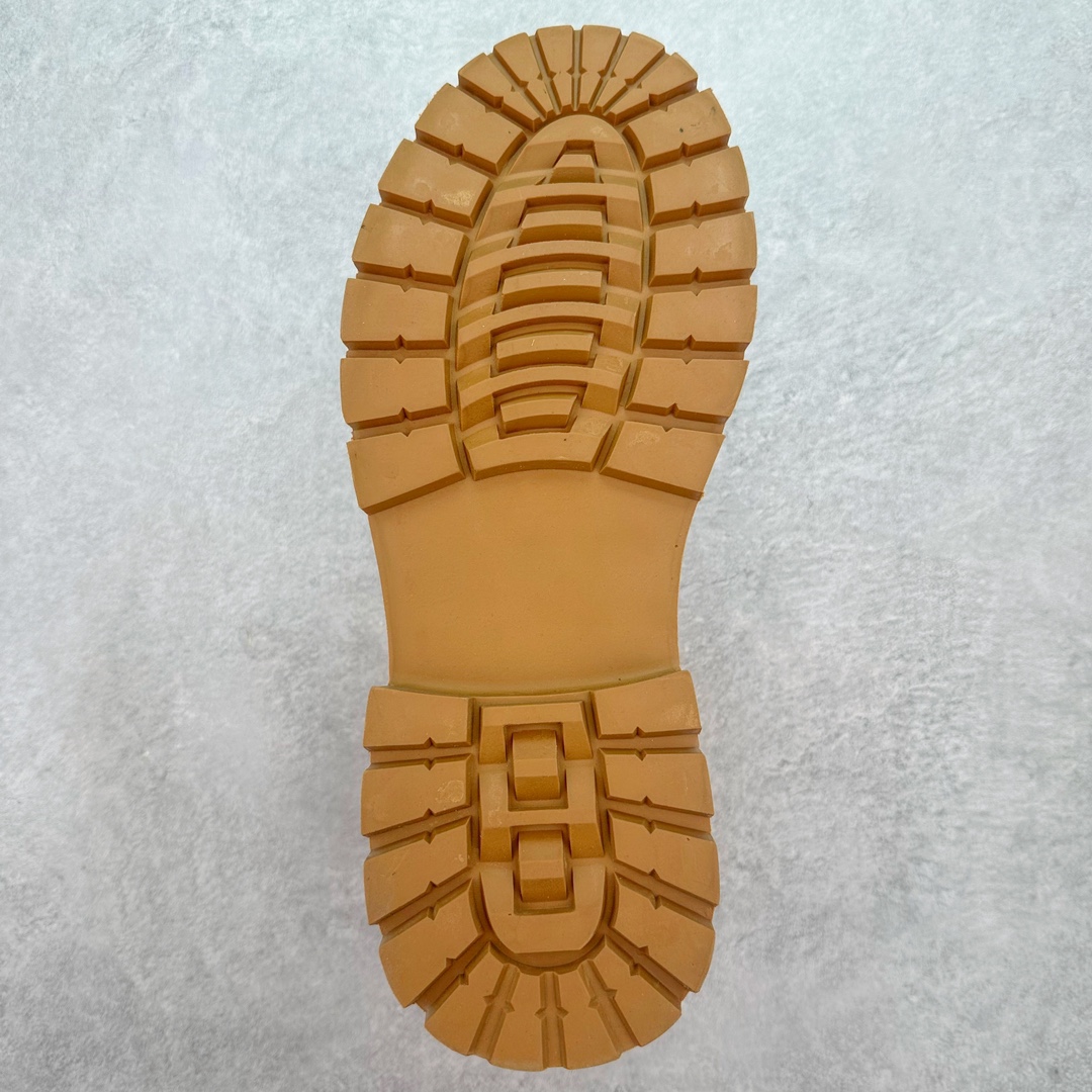 图片[9]-Timberland添柏岚/天伯伦户外高帮休闲大黄靴系列 广东大厂品质 原盒原包装 24ss新款时尚潮流搭配 面料采用意大利🇮🇹顶级磨砂细纹牛皮 搭配防臭防腐真皮乳胶鞋垫 大底到五金都是代工厂原材料制作 同原版固特异永不开胶工艺 好货不杀猪 首单质量严格把控 全网独家首发 品质毋庸置疑 全套官网统一包装 给您完美的穿着体验 质量考究耐穿 型男必备 专治不帅 高品质脚感一流 今年冬季防寒户外专用 日常随意搭配 尺码：39 40 41 42 43 44（皮鞋码）-选品中心