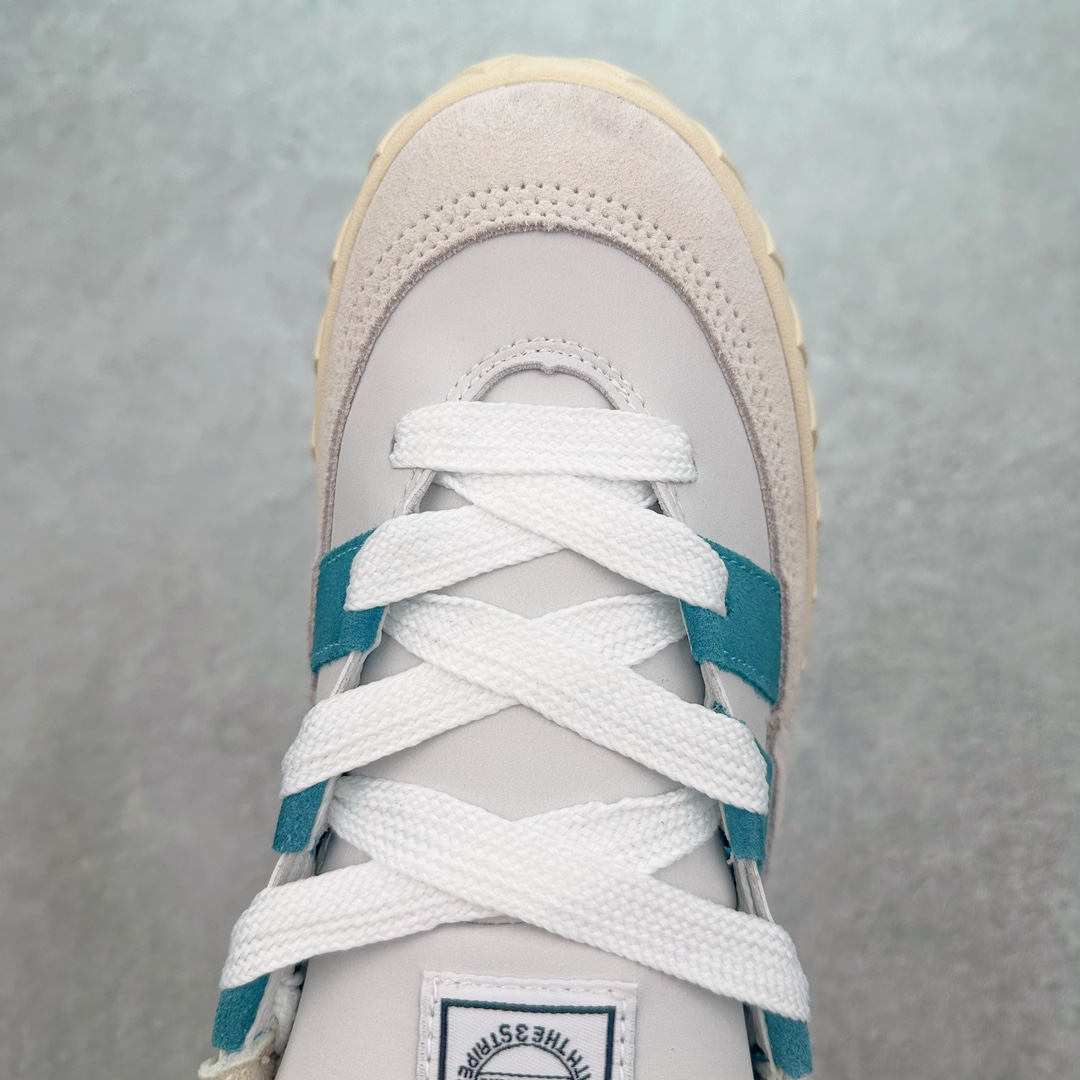 图片[4]-＃C版纯原 AD Originals Campus 00s 学院系列面包风经典复古低帮百搭休闲运动板鞋 ID3935 原鞋开发 正确版型 市面唯一全鞋采用原厂头层SD皮料 正确宽版鞋盒 清洁度完美 诠释最高工艺 这次 Originals 选择了以经典复古鞋型 Campus 为蓝本打造全新面包鞋 这款鞋型联名不断 冠希当年对它更是钟爱有加 论牌面丝毫不输贝壳头、Forum 等大热鞋型 这次 Campus 一改 80 年代的瘦长造型 鞋舌、鞋身、鞋底甚至细节都变大了 营造出千禧年前后流行的面包鞋宽大廓形 因此鞋名改为 Campus 00s 鞋身采用绒面皮料搭配白色常规皮革 质感上还是延续了经典 Campus 的设计 鞋舌填充更加饱满 让鞋款整体看起来更加圆润 搭配上这款浅蓝配色 「蓝胖子」造型真的很可爱 鞋舌还加入了与以往 Campus 不同的全新三叶草 Logo 令造型更具千禧气息 鞋带也采用了加宽的设计 如果你不喜欢 这次还附送了传统鞋带可以替换 鞋底采用了米黄做旧设计 凸显鞋款的复古年代感 除了清新可人的浅蓝配色 还有一款酷灰配色 造型更加硬朗复古 而且相比浅蓝配色更加耐脏 尺码：36 36⅔ 37⅓ 38 38⅔ 39⅓ 40 40⅔ 41⅓ 42 42⅔ 43⅓ 44 44 ⅓ 45-选品中心