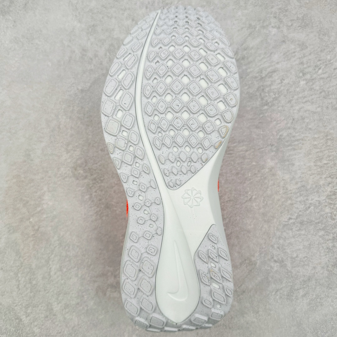 图片[9]-NK Zoom Pegasus 飞马41代马拉松系列网面透气缓震疾速跑鞋 拥有 Zoom Air 一如既往的稳定感和流畅感 鞋面采用工程网眼设计 为特定高热区域营造出色透气性 进一步增加鞋面的穿孔数量 让足部能够快速散热 中足搭配 Flywire 飞线 在高速运动时营造舒适稳定的贴合感 内置Zoon气垫加持 动力十足 货号：FD1626-800 尺码：36 36.5 37.5 38 38.5 39 40 40.5 41 42 42.5 43 44 44.5 45-选品中心