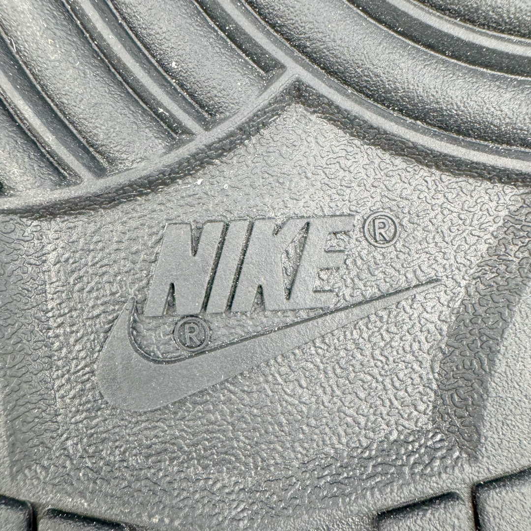 图片[20]-＃YC纯原 NK Dunk Low 热带琥珀 DD1391-100 定制系列天花板 无原鞋不开发 全系列得物原鞋一比一校对开发 配色持续更新中 终端对接 优势输出 全套原厂楦头原纸板数据档案倾力打造 原汁原味莞产 极致还原 圈内最强针车工艺 高端零售指定版 广东原厂配套原盒原标 鞋盒分三个尺码段 原厂冲刀 超高清洁度 全鞋零毛边皮料切割 采用原厂百宏鞋带以及原厂百宏织唛舌标 内标可供原厂几率过验 进口原装条纹中底布 四线拉帮白色点胶 原厂拉帮手法遵循公司 原厂电绣 极致还原 尺码：40 40.5 41 42 42.5 43 44 44.5 45 46-选品中心