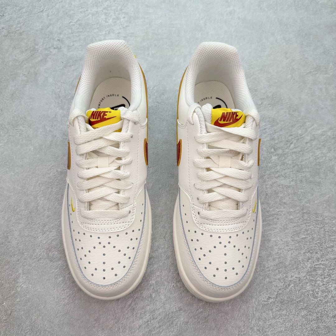 图片[2]-＃奥莱订单福利 NK Court Vision Low CV低帮复古百搭透气休闲运动板鞋 DD5434-117 独家渠道 市面未流通批次 奥莱直播间499 599一样的东西 碾压市面现存所有版本 公司一样的东西 超值回馈 帮你省钱 支持各种鉴定 经典耐用的设计 兼顾舒适脚感和出众风范 演绎匠心之作 结构性的支撑贴合感结合复古篮球设计 塑就场外全明星风范 尺码：36 36.5 37.5 38 38.5 39-选品中心