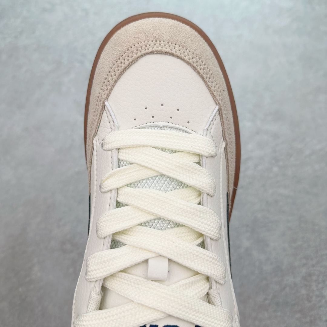 图片[4]-PUMA Park Lifestyle 彪马防滑耐磨低帮休闲板鞋 简约又不失设计巧思的帅气风格让它轻松驾驭日常休闲或滑板场合 运动兼具匠心 细节彰显品质 衬垫边缘以提供支撑和灵活性 强化鞋头以承受持续的磨损 耐磨性强 稳定性高 抓地更牢 不易打滑 尺码： 35 36 36.5 37.5 38 38.5 39 40 40.5 41 42 42.5 43 44 45-选品中心