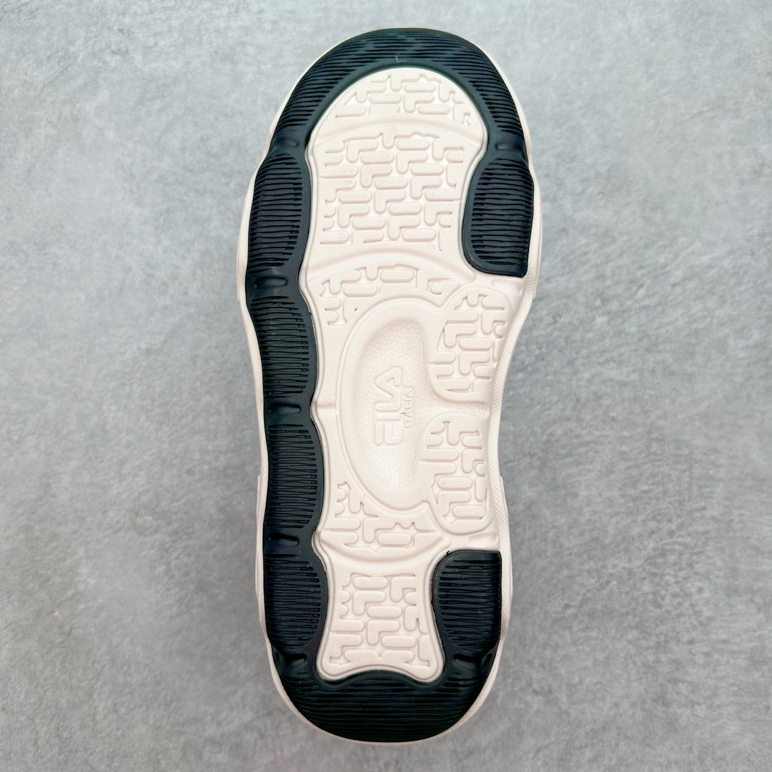 图片[9]-FILA FUSION Fluid 斐乐摩登潮牌防滑耐磨轻便运动鞋 FUSION 系列传承了 FILA 的百年基因，融入年轻运动及潮流文化，成为引领变革、创新突破的一代。以“1+N” 的跨界合作模式重现经典的同时创造经典。带来最出其不意的跨界合作惊喜。同时，FILAFUSION把FILA 的 DNA 融入到定制体验里，你可以随心制造厲于你的产品。FILA FUSION 的鞋家族涵盖了老爹鞋、跑步鞋、网球鞋、季节款。风格复古新潮，满足了时尚人士出行及各类运动的搭配需求，成为当下年轻人筷拥的鞋类品牌之一。FILA FUSION 走进年轻人的世界，通过年轻人运动，街舞，滑板，篮球，展现 FILA FUSION 的潮流态度和年轻文化。FILA FUSION 认为末来属于引领变革、创新突破的年轻一代，让我们一起构成 FILA 未来的蓝图吧！尺码：35.5 36 36.5 37.5 38 38.5 39 40 40.5 41 42 42.5 43 44 44.5-选品中心