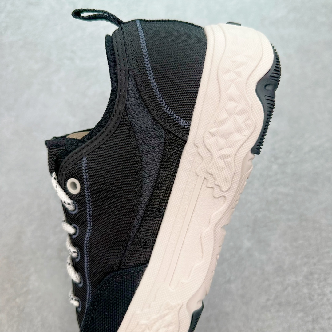 图片[7]-FILA FUSION Fluid 斐乐摩登潮牌防滑耐磨轻便运动鞋 FUSION 系列传承了 FILA 的百年基因，融入年轻运动及潮流文化，成为引领变革、创新突破的一代。以“1+N” 的跨界合作模式重现经典的同时创造经典。带来最出其不意的跨界合作惊喜。同时，FILAFUSION把FILA 的 DNA 融入到定制体验里，你可以随心制造厲于你的产品。FILA FUSION 的鞋家族涵盖了老爹鞋、跑步鞋、网球鞋、季节款。风格复古新潮，满足了时尚人士出行及各类运动的搭配需求，成为当下年轻人筷拥的鞋类品牌之一。FILA FUSION 走进年轻人的世界，通过年轻人运动，街舞，滑板，篮球，展现 FILA FUSION 的潮流态度和年轻文化。FILA FUSION 认为末来属于引领变革、创新突破的年轻一代，让我们一起构成 FILA 未来的蓝图吧！尺码：35.5 36 36.5 37.5 38 38.5 39 40 40.5 41 42 42.5 43 44 44.5-选品中心