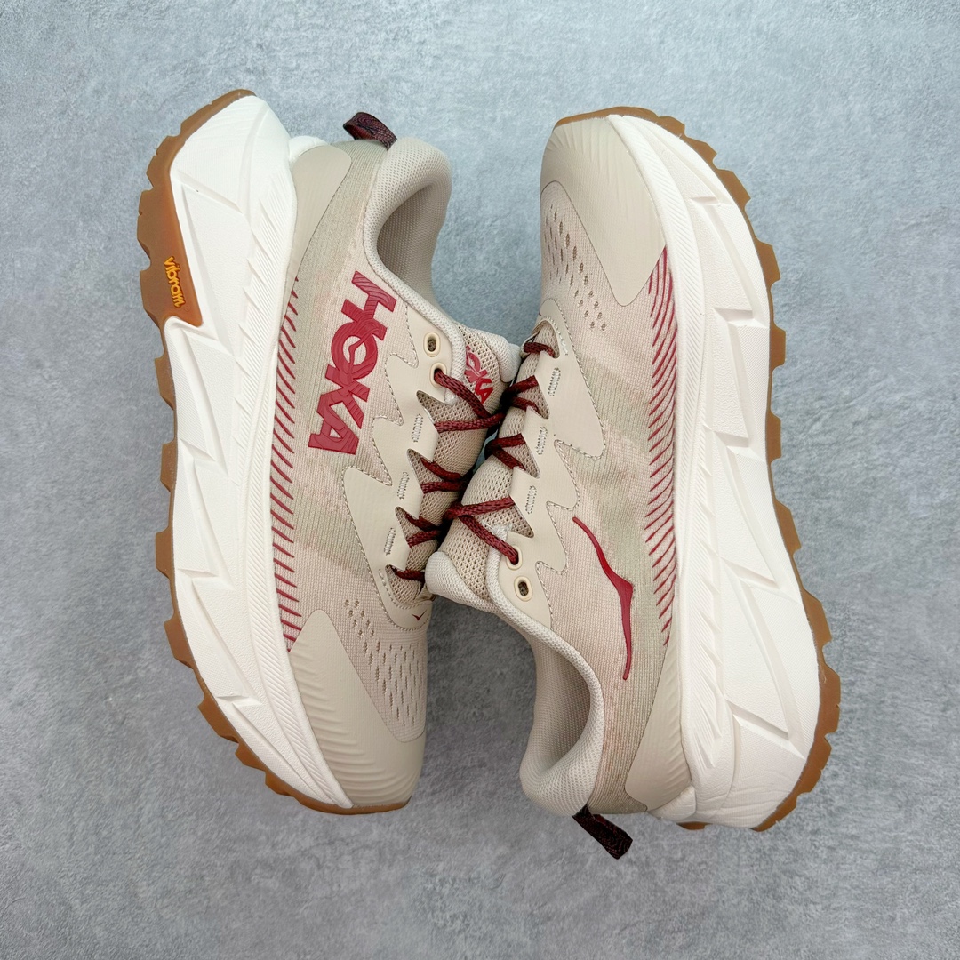 图片[3]-HOKA SKYLINE-FLOAT X 为HOKA首双搭载PeBax推进板的户外登山鞋，为近期大受欢迎的快速登山趋势打造，可同时对应越野跑与快速登山需求。90%蓖麻油提炼制造的Pebax推进版，搭配以甘蔗材质提炼的双密度EVA中底，为登山者带来源源不绝的前进能量。后跟外侧加长的Swallowtail Heel燕尾设计，同时提供上坡有感推进力、下坡步态更顺畅转换的快速登山新体验，适合想尝试轻量化登山，追求快速登山，但希望同时保持支撑推进力的族群。SKYLINE-FLOAT X使用Vibram黄金大底XS Trek复合橡胶成分，兼具耐磨与抓地力，搭配全新设计的5mm大底鞋齿与鞋纹，让克服崎岖地形更轻松，落地更稳定。 尺码：36 36.5 37.5 38 38.5 39 40 40.5 41 42 42.5 43 44 44.5 45-选品中心