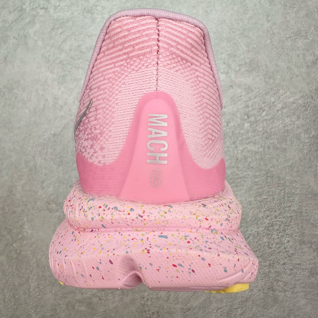 图片[8]-HOKA SKYLINE-FLOAT X 为HOKA首双搭载PeBax推进板的户外登山鞋，为近期大受欢迎的快速登山趋势打造，可同时对应越野跑与快速登山需求。90%蓖麻油提炼制造的Pebax推进版，搭配以甘蔗材质提炼的双密度EVA中底，为登山者带来源源不绝的前进能量。后跟外侧加长的Swallowtail Heel燕尾设计，同时提供上坡有感推进力、下坡步态更顺畅转换的快速登山新体验，适合想尝试轻量化登山，追求快速登山，但希望同时保持支撑推进力的族群。SKYLINE-FLOAT X使用Vibram黄金大底XS Trek复合橡胶成分，兼具耐磨与抓地力，搭配全新设计的5mm大底鞋齿与鞋纹，让克服崎岖地形更轻松，落地更稳定。 尺码：36 36.5 37.5 38 38.5 39 40 40.5 41 42 42.5 43 44 44.5 45-选品中心