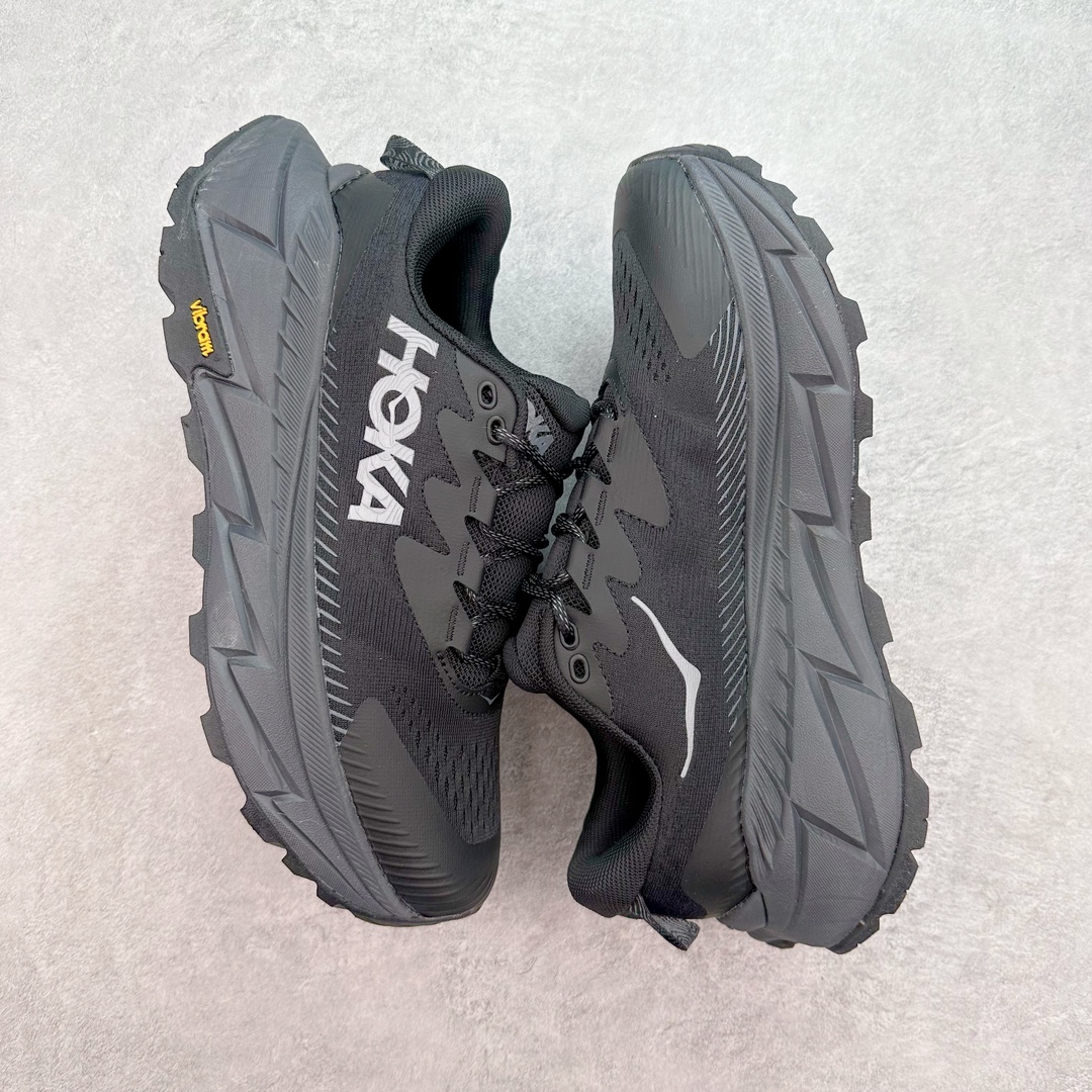 图片[3]-HOKA SKYLINE-FLOAT X 为HOKA首双搭载PeBax推进板的户外登山鞋，为近期大受欢迎的快速登山趋势打造，可同时对应越野跑与快速登山需求。90%蓖麻油提炼制造的Pebax推进版，搭配以甘蔗材质提炼的双密度EVA中底，为登山者带来源源不绝的前进能量。后跟外侧加长的Swallowtail Heel燕尾设计，同时提供上坡有感推进力、下坡步态更顺畅转换的快速登山新体验，适合想尝试轻量化登山，追求快速登山，但希望同时保持支撑推进力的族群。SKYLINE-FLOAT X使用Vibram黄金大底XS Trek复合橡胶成分，兼具耐磨与抓地力，搭配全新设计的5mm大底鞋齿与鞋纹，让克服崎岖地形更轻松，落地更稳定。 尺码：36 36.5 37.5 38 38.5 39 40 40.5 41 42 42.5 43 44 44.5 45-选品中心