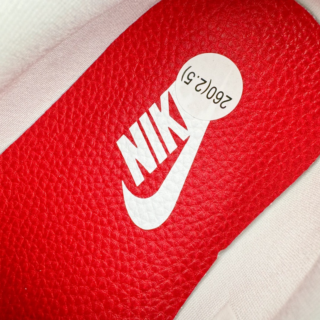 图片[14]-＃JC纯原 NK Classic Cortez Leather 阿甘复古初代皮革慢跑鞋 FZ1347-100 实体平台指令订单 全套原纸板楦头开发 原厂数据大底磨具 一比一鞋头弧度高度鞋身弧度 细节品控鞋型随意对比 正确烫金高频细节 公司级标准检验QC 区分市面一切版本 完美复刻阿甘复古鞋型 尺码：35.5 36 36.5 37.5 38 38.5 39 40 40.5 41 42 42.5 43 44 45-选品中心