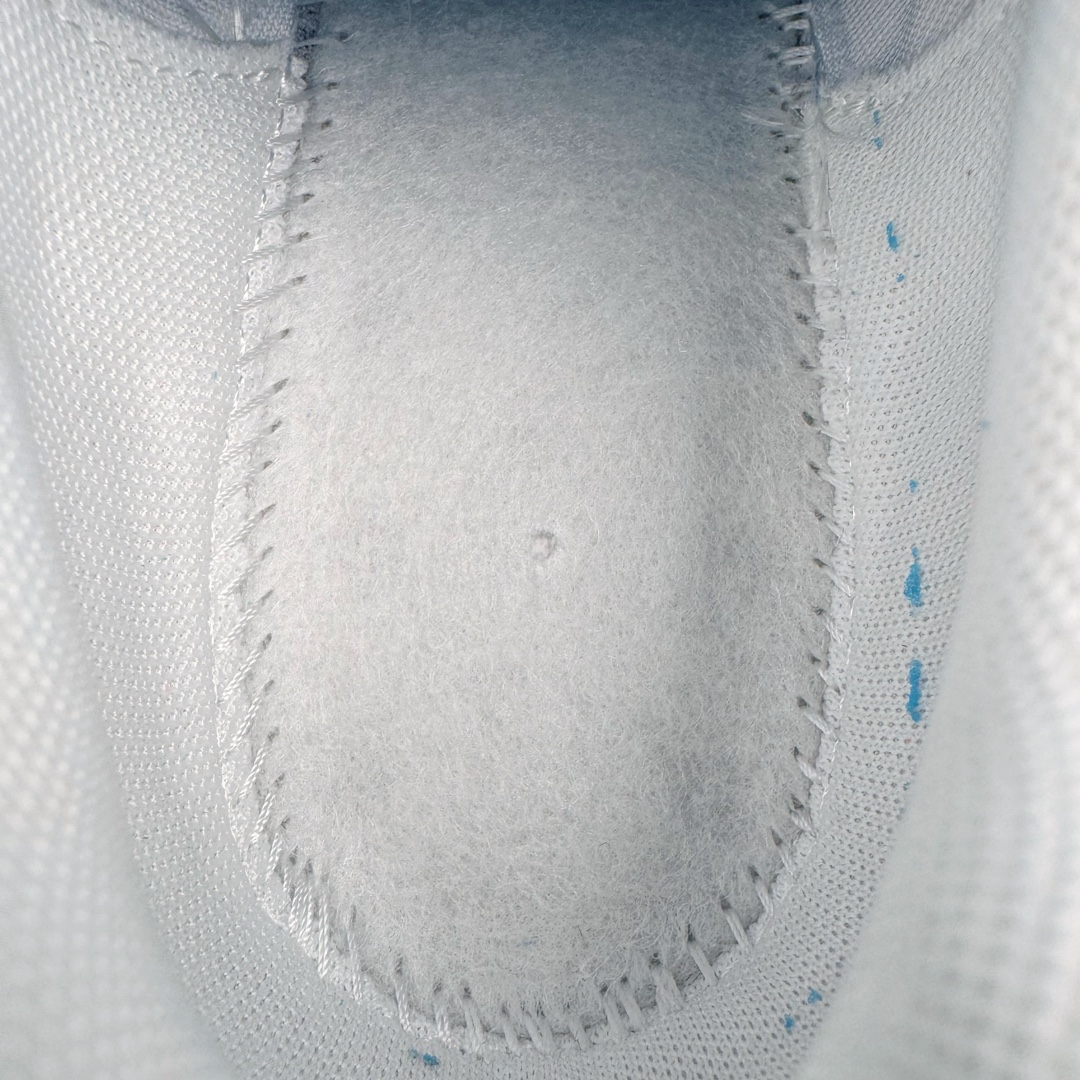 图片[10]-＃HP纯原 NK P-6000 系列低帮复古老爹风休闲运动舒适慢跑鞋 BV1021-100 购入原鞋原装纸板楦头开发 独家私模四层组合大底 市场唯一正确版本 良心定价 新配色陆续出货 进口三文治网面 融合 Pegasus 过往运动鞋设计 助力 21 世纪早期跑步运动跃升时尚新高度 采用透气网眼布、运动风格线条和耐穿覆面 兼具吸睛外观和舒适感受 中底泡绵以田径赛道为灵感 打造厚实设计 缔造出众缓震性能 尺码：36 36.5 37.5 38 38.5 39 40 40.5 41 42 42.5 43 44 44.5 45 46-选品中心