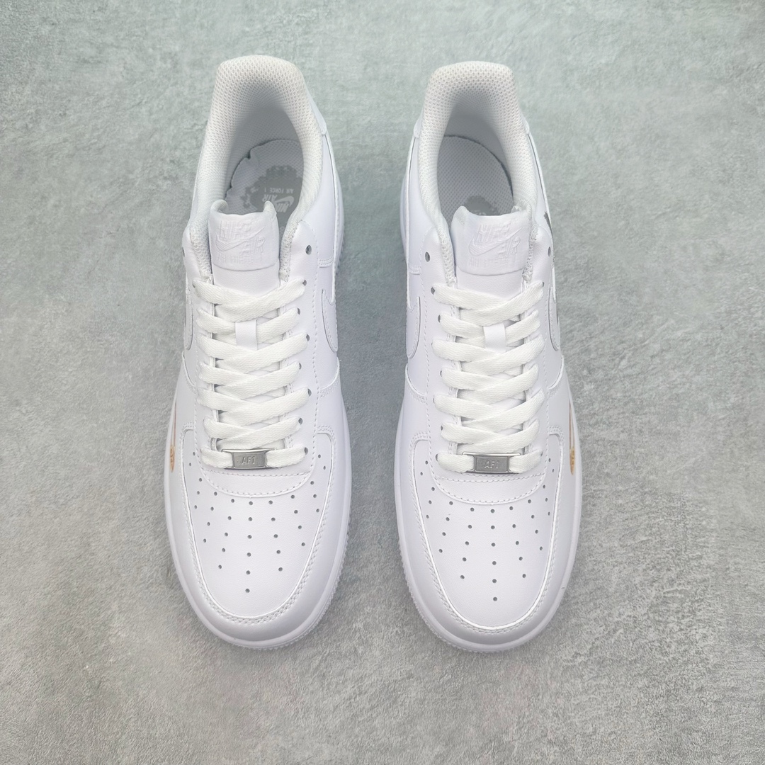 图片[2]-NK Air Force 1´07 Low 空军一号低帮百搭休闲运动板鞋 CW1888-111 柔软、弹性十足的缓震性能和出色的中底设计 横跨复古与现代的外型结合 造就出风靡全球 三十多年的Force 1 直到今天还深受青睐 尺码：36 36.5 37.5 38 38.5 39 40 40.5 41 42 42.5 43 44 44.5 45-选品中心