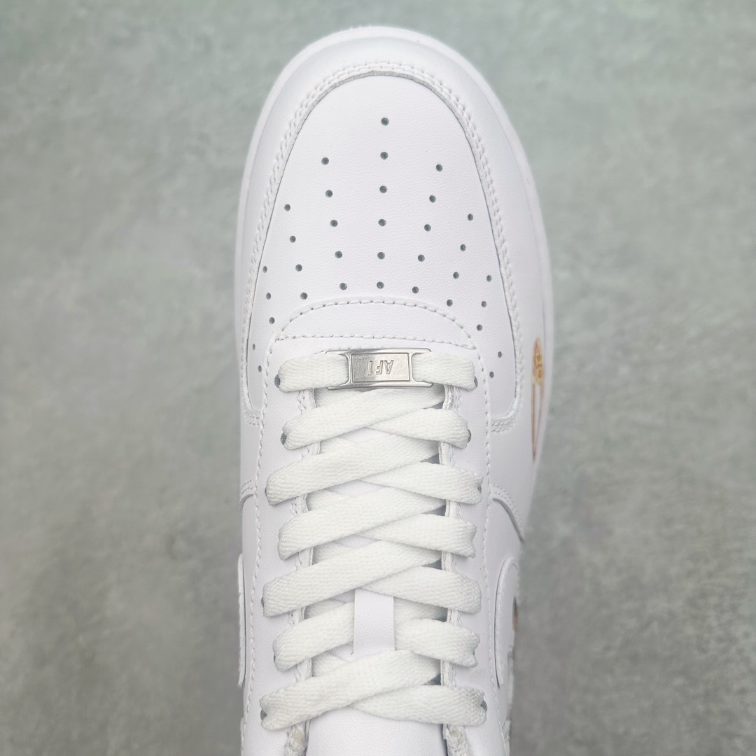 图片[4]-NK Air Force 1´07 Low 空军一号低帮百搭休闲运动板鞋 CW1888-111 柔软、弹性十足的缓震性能和出色的中底设计 横跨复古与现代的外型结合 造就出风靡全球 三十多年的Force 1 直到今天还深受青睐 尺码：36 36.5 37.5 38 38.5 39 40 40.5 41 42 42.5 43 44 44.5 45-选品中心