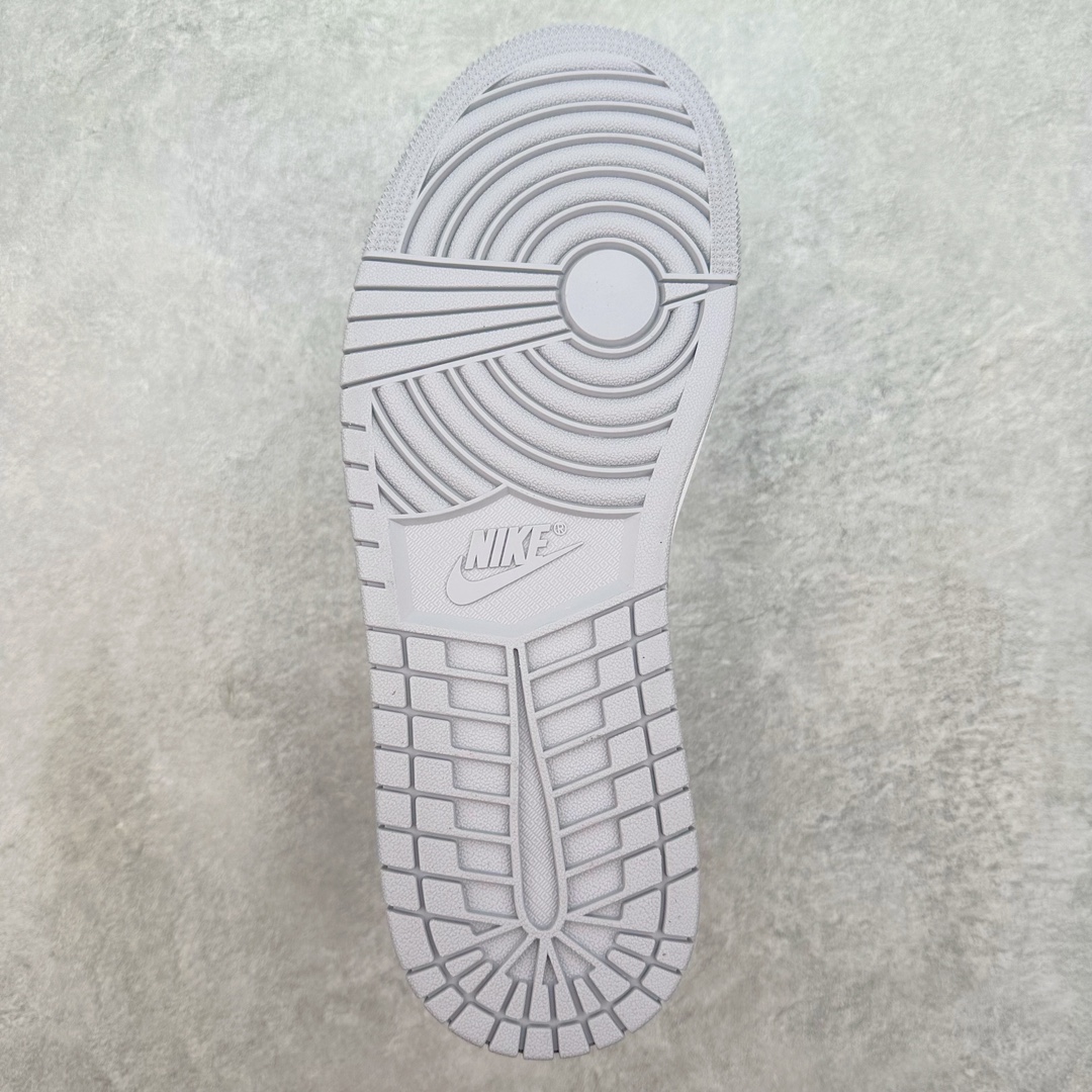 图片[9]-＃DT纯原 Air Jordan AJ1 Low 低帮 灰白 CZ0790-110 终端优势供应 市面中低帮最具代表性版本没有之一 口碑大厂出品 品控大底版型不断改良更新 全套原纸板楦头开发 确保原汁原味 完美呈现版型 完美零毛边处理 原厂内置全掌气垫 价格定位良心 平台专用代工流水线出品 一眼公司既视感 拿到手的一瞬间就与众不同 碾压市面所有版本 全部原鞋开发 每一个配色都会采购原鞋确认细节 打破市面看图做货无好货之说 尺码：40 40.5 41 42 42.5 43 44 44.5 45 46 47.5-选品中心