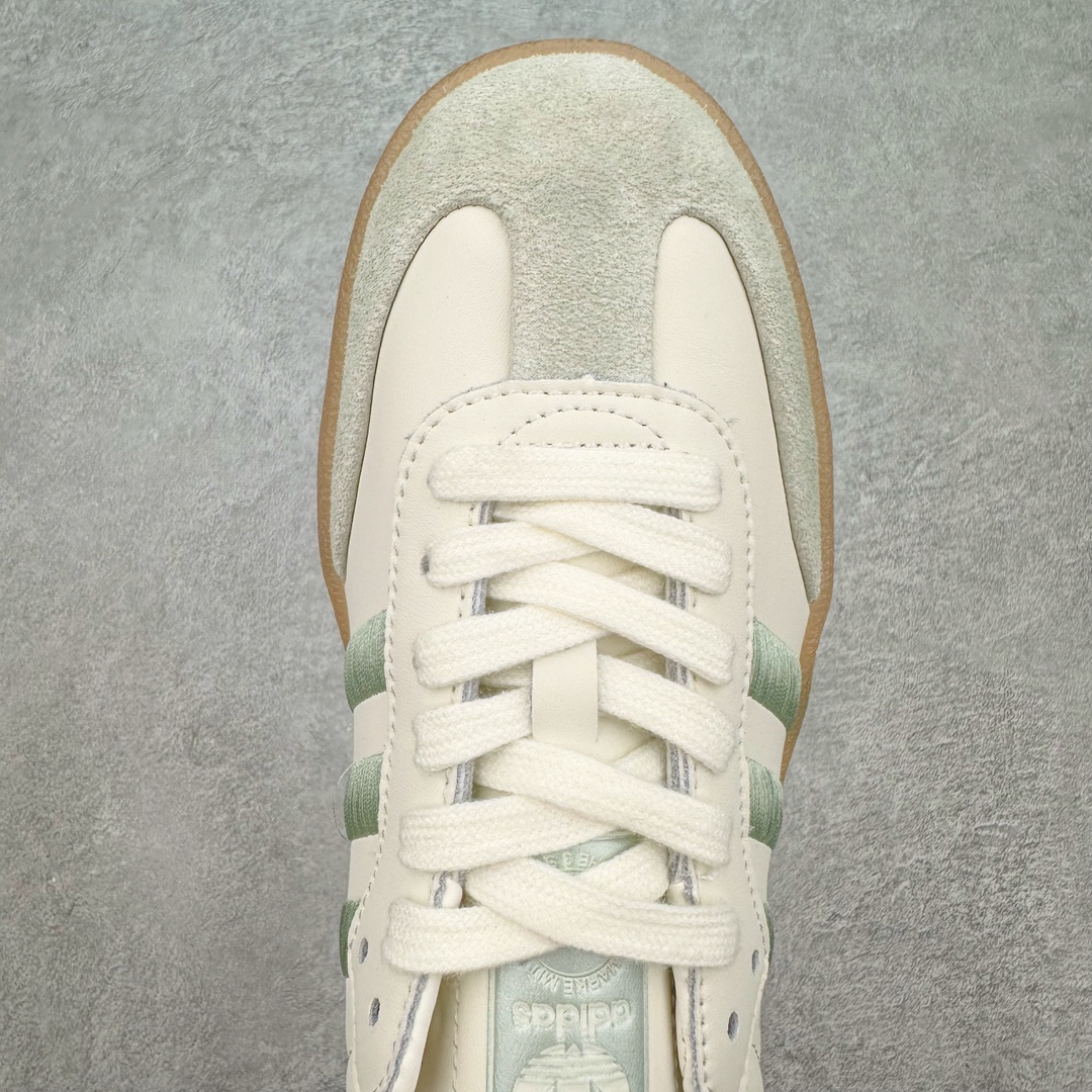 图片[4]-AD Samba XLG 桑巴舞加大厚底版系列德训风百搭松糕休闲运动板鞋生胶底 IG1947 自Originals Samba成功借势Blokecore风潮一跃成为街头巷尾的焦点鞋款后,不论是围绕Samba本身打造的各式「变种版本」,还是以Samba为蓝本打造联名鞋款,都成为了时尚潮流人士日常穿搭首选。Samba XLG是adidas Originals不断扩展XLG系列的一部分,旨在与年轻文化相契合,迎合那些希望通过个性时尚表达自我而不愿牺牲舒适度的年轻群体。街头时尚领域的Gen Z特别偏爱宽松的穿着风格。Samba XLG针对这一点做了创新。它在延续Samba OG经典设计的基础上,迎合年轻群体的穿着习惯,重塑为宽大的鞋身比例轮廓以及加厚中底,让消费者轻松展示自己独特的风格。全新的Samba XLG系列不仅迎合了当下年轻群体的穿搭习惯,加宽了鞋身比例以及将中底进一步增厚,在视觉比例上更加饱满,同时还保留了经典Samba的细节,这样一来,鞋迷朋友在穿搭上不仅能更加个性化,而且还能延续一定的复古感受。尺码：36 36⅔ 37⅓ 38 38⅔ 39⅓ 40 40⅔ 41⅓ 42 42⅔ 43⅓ 44 45-选品中心