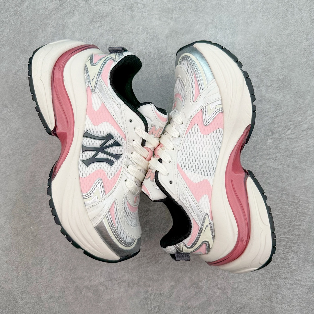 图片[3]-＃纯原 MLB Chunky Runner 2024S 复古印花老爹鞋系列低帮轻量增高厚底百搭休闲运动慢跑鞋 Korea韩国联名NY美国榄球纽约洋基队限定 目前可过轻松秒过各类鉴定 能操作的私聊 韩国代购专供 左脚内置NFC感应 区别市面贴纸假芯片 MLB专用菱形双针中底布 重点细节中底布带注胶孔 原厂NFC感应吊牌 支持鉴定 一个两位数 原盒原标 全套原楦原纸板原厂数据开发 中韩文保养标贴 绿色防霉片 平台代购专供 独家一比一RB+MD组合大底 高频后跟小人Logo精准对位立体饱满 正确网布加超迁鞋面 转印中底走线紧密 转印Logo工艺表层防刮不掉色 尺码：35 36 36.5 37.5 38 38.5 39 40 40.5 41 42 42.5 43 44 44.5 45-选品中心