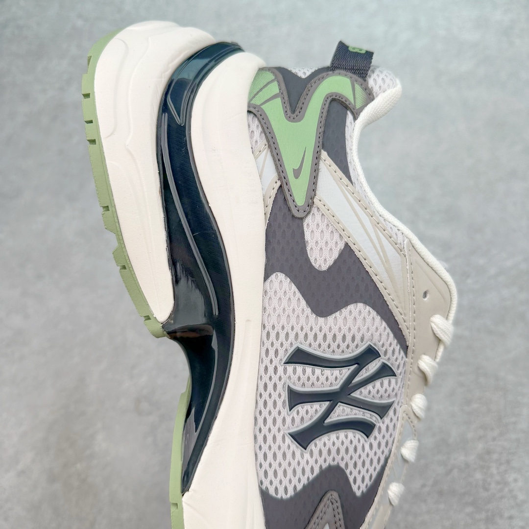 图片[6]-＃纯原 MLB Chunky Runner 2024S 复古印花老爹鞋系列低帮轻量增高厚底百搭休闲运动慢跑鞋 Korea韩国联名NY美国榄球纽约洋基队限定 目前可过轻松秒过各类鉴定 能操作的私聊 韩国代购专供 左脚内置NFC感应 区别市面贴纸假芯片 MLB专用菱形双针中底布 重点细节中底布带注胶孔 原厂NFC感应吊牌 支持鉴定 一个两位数 原盒原标 全套原楦原纸板原厂数据开发 中韩文保养标贴 绿色防霉片 平台代购专供 独家一比一RB+MD组合大底 高频后跟小人Logo精准对位立体饱满 正确网布加超迁鞋面 转印中底走线紧密 转印Logo工艺表层防刮不掉色 尺码：35 36 36.5 37.5 38 38.5 39 40 40.5 41 42 42.5 43 44 44.5 45-选品中心