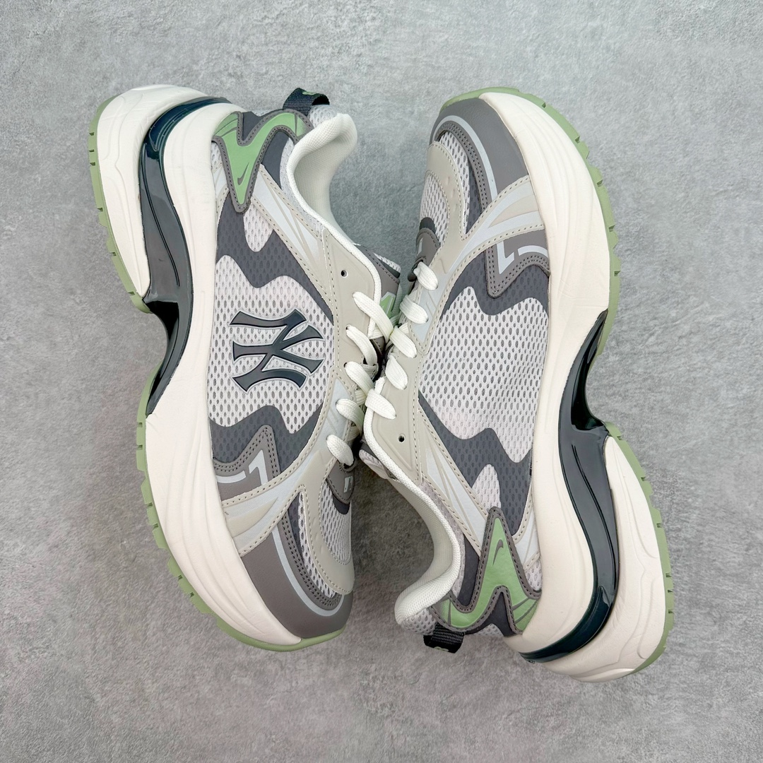 图片[3]-＃纯原 MLB Chunky Runner 2024S 复古印花老爹鞋系列低帮轻量增高厚底百搭休闲运动慢跑鞋 Korea韩国联名NY美国榄球纽约洋基队限定 目前可过轻松秒过各类鉴定 能操作的私聊 韩国代购专供 左脚内置NFC感应 区别市面贴纸假芯片 MLB专用菱形双针中底布 重点细节中底布带注胶孔 原厂NFC感应吊牌 支持鉴定 一个两位数 原盒原标 全套原楦原纸板原厂数据开发 中韩文保养标贴 绿色防霉片 平台代购专供 独家一比一RB+MD组合大底 高频后跟小人Logo精准对位立体饱满 正确网布加超迁鞋面 转印中底走线紧密 转印Logo工艺表层防刮不掉色 尺码：35 36 36.5 37.5 38 38.5 39 40 40.5 41 42 42.5 43 44 44.5 45-选品中心