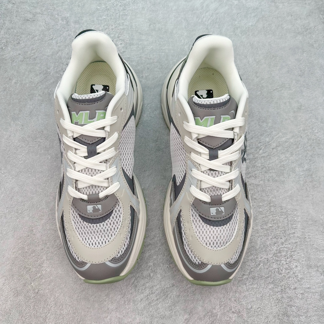 图片[2]-＃纯原 MLB Chunky Runner 2024S 复古印花老爹鞋系列低帮轻量增高厚底百搭休闲运动慢跑鞋 Korea韩国联名NY美国榄球纽约洋基队限定 目前可过轻松秒过各类鉴定 能操作的私聊 韩国代购专供 左脚内置NFC感应 区别市面贴纸假芯片 MLB专用菱形双针中底布 重点细节中底布带注胶孔 原厂NFC感应吊牌 支持鉴定 一个两位数 原盒原标 全套原楦原纸板原厂数据开发 中韩文保养标贴 绿色防霉片 平台代购专供 独家一比一RB+MD组合大底 高频后跟小人Logo精准对位立体饱满 正确网布加超迁鞋面 转印中底走线紧密 转印Logo工艺表层防刮不掉色 尺码：35 36 36.5 37.5 38 38.5 39 40 40.5 41 42 42.5 43 44 44.5 45-选品中心