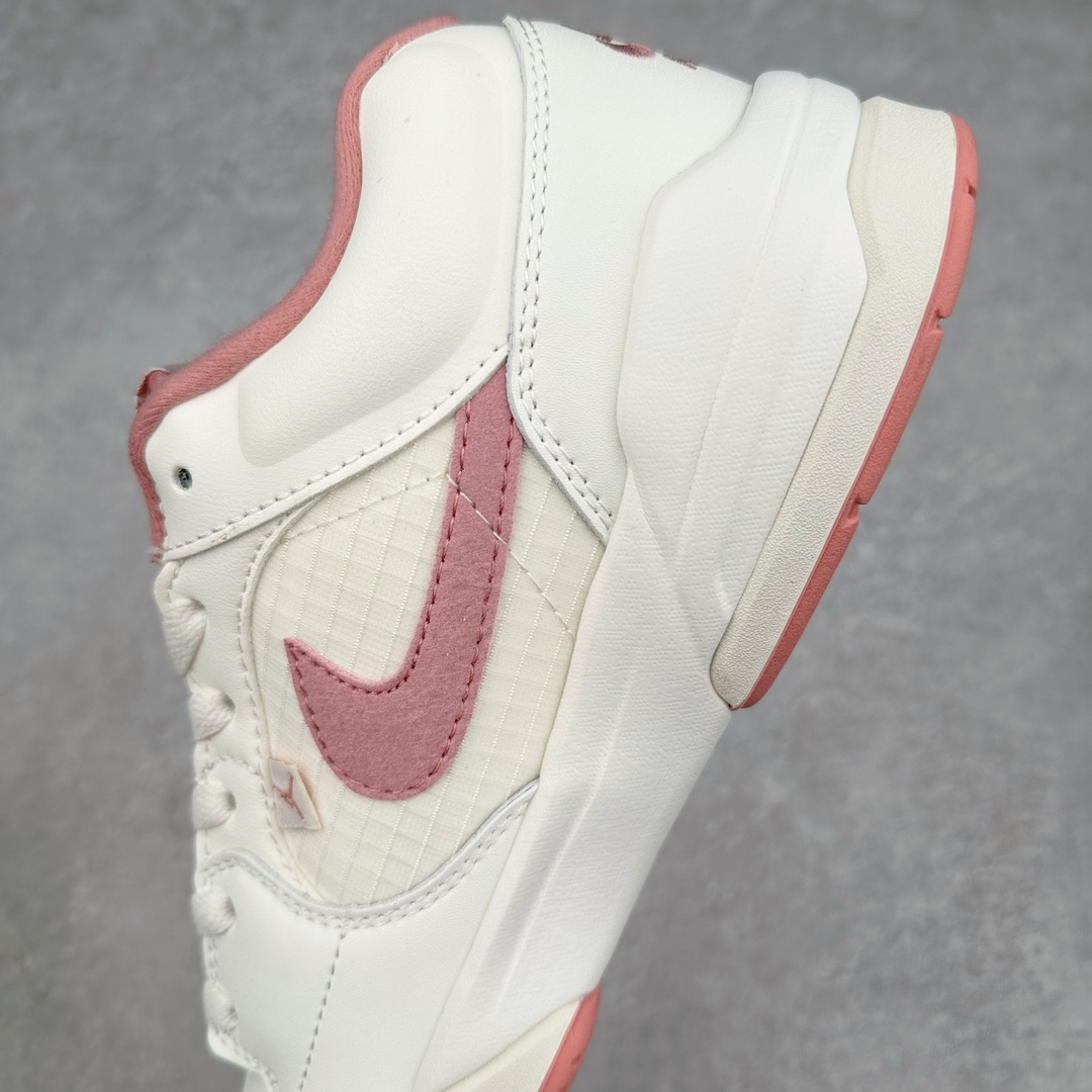 图片[7]-＃纯原 Air Jordan Stadium AJ90 潮流运动板鞋 FB2269-106 充满了对TinkerHathield 原创设计的致敬 包括中足网状面板、前足外侧的鲨鱼齿轮廓、加垫鞋领和 NK Air 鞋跟品牌 鞋子本身采用网眼、皮革和绒面革材料混合制成 散发出现代美感 并配备了该品牌全新的 Formula 23 足底缓震技术 AirJordan Stadium 90 鞋舌标签在鞋舌内侧印有“Flight”字样 完善了设计 尺码：36 36.5 37.5 38 38.5 39 40 40.5 41 42 42.5 43 44 44.5 45 46-选品中心