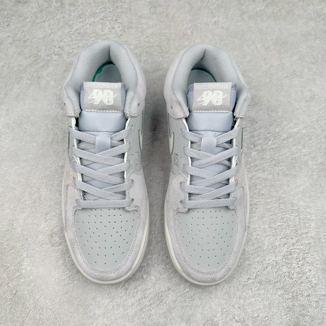 图片[2]-＃纯原 Air Jordan Stadium AJ90 潮流运动板鞋 FV8116-141 充满了对TinkerHathield 原创设计的致敬 包括中足网状面板、前足外侧的鲨鱼齿轮廓、加垫鞋领和 NK Air 鞋跟品牌 鞋子本身采用网眼、皮革和绒面革材料混合制成 散发出现代美感 并配备了该品牌全新的 Formula 23 足底缓震技术 AirJordan Stadium 90 鞋舌标签在鞋舌内侧印有“Flight”字样 完善了设计 尺码：36 36.5 37.5 38 38.5 39 40 40.5 41 42 42.5 43 44 44.5 45 46-选品中心