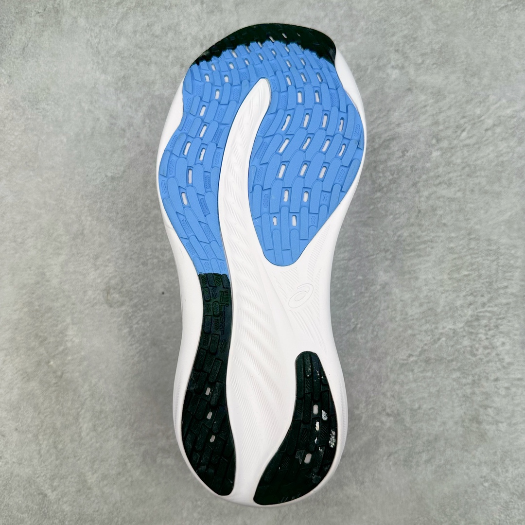 图片[9]-Asics GEL-Nimbus 26 亚瑟士缓震跑鞋 近年复古风潮的势头很旺 ASICS一直坚信保持身体的健康与活力是打造健康快乐的生活方式的最佳途径 ASICS为复古鞋型注入新设计 为玩家的街头穿搭提供了更多可能 GEL-NIMBUSTM9运动鞋最初是为中立和仰卧跑步者设计的长距离训练器 采用原始材料和关键细节重新设计 其Y2K时代的工业外观也被大胆的对比和色块所抵消 尺码：36 36.5 37.5 38 38.5 39 40 40.5 41.5 42 42.5 43.5 44 44.5 45-选品中心