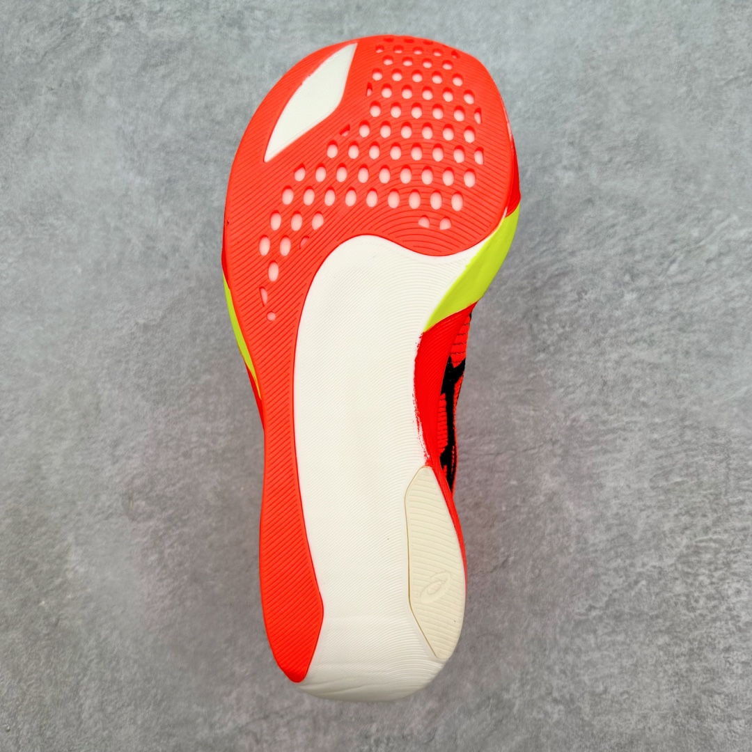 图片[9]-Asics Metaspeed Sky 亚瑟士全面进化版竞速马拉松系列低帮轻量透气缓震休闲运动跑步鞋 这款Magic Speed跑鞋使用了亚瑟士的多项跑鞋科技，中底为2020年才出现在大众视野的FF Blast，这款中底为EVA和OBC混合发泡而来，相比之前的Flytefoam中底，这款材料在缓震和回弹性能上的表现更好，更加软弹。在中底前掌位置内嵌了不对称的碳板结构，这个碳板不是为了推进的目的，而是让前掌不要形变，维持前掌弧度，保证GuideSole科技在跑步过程中发挥作用。尺码：36 36.5 37.5 38 38.5 39 40 40.5 41 42 42.5 43 44 44.5 45-选品中心