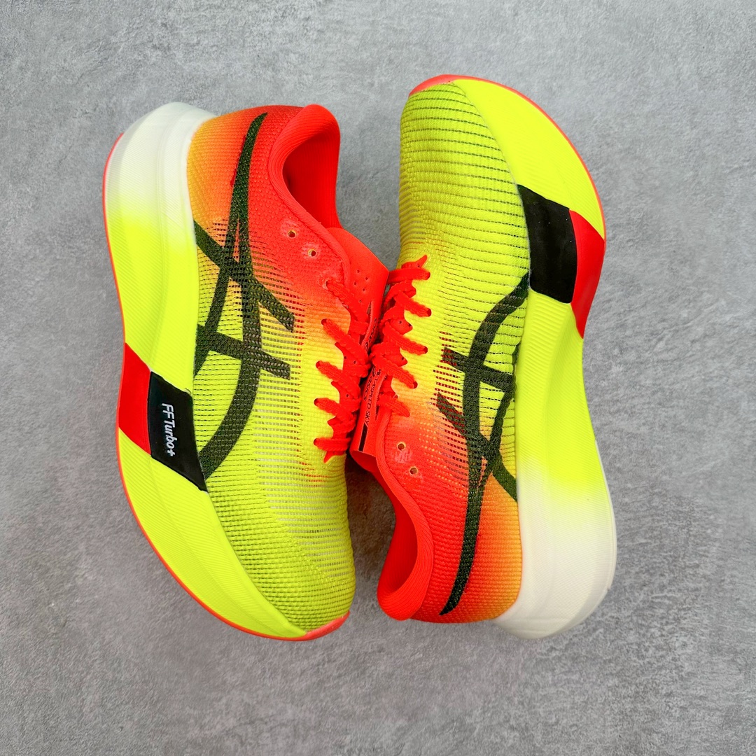 图片[3]-Asics Metaspeed Sky 亚瑟士全面进化版竞速马拉松系列低帮轻量透气缓震休闲运动跑步鞋 这款Magic Speed跑鞋使用了亚瑟士的多项跑鞋科技，中底为2020年才出现在大众视野的FF Blast，这款中底为EVA和OBC混合发泡而来，相比之前的Flytefoam中底，这款材料在缓震和回弹性能上的表现更好，更加软弹。在中底前掌位置内嵌了不对称的碳板结构，这个碳板不是为了推进的目的，而是让前掌不要形变，维持前掌弧度，保证GuideSole科技在跑步过程中发挥作用。尺码：36 36.5 37.5 38 38.5 39 40 40.5 41 42 42.5 43 44 44.5 45-选品中心