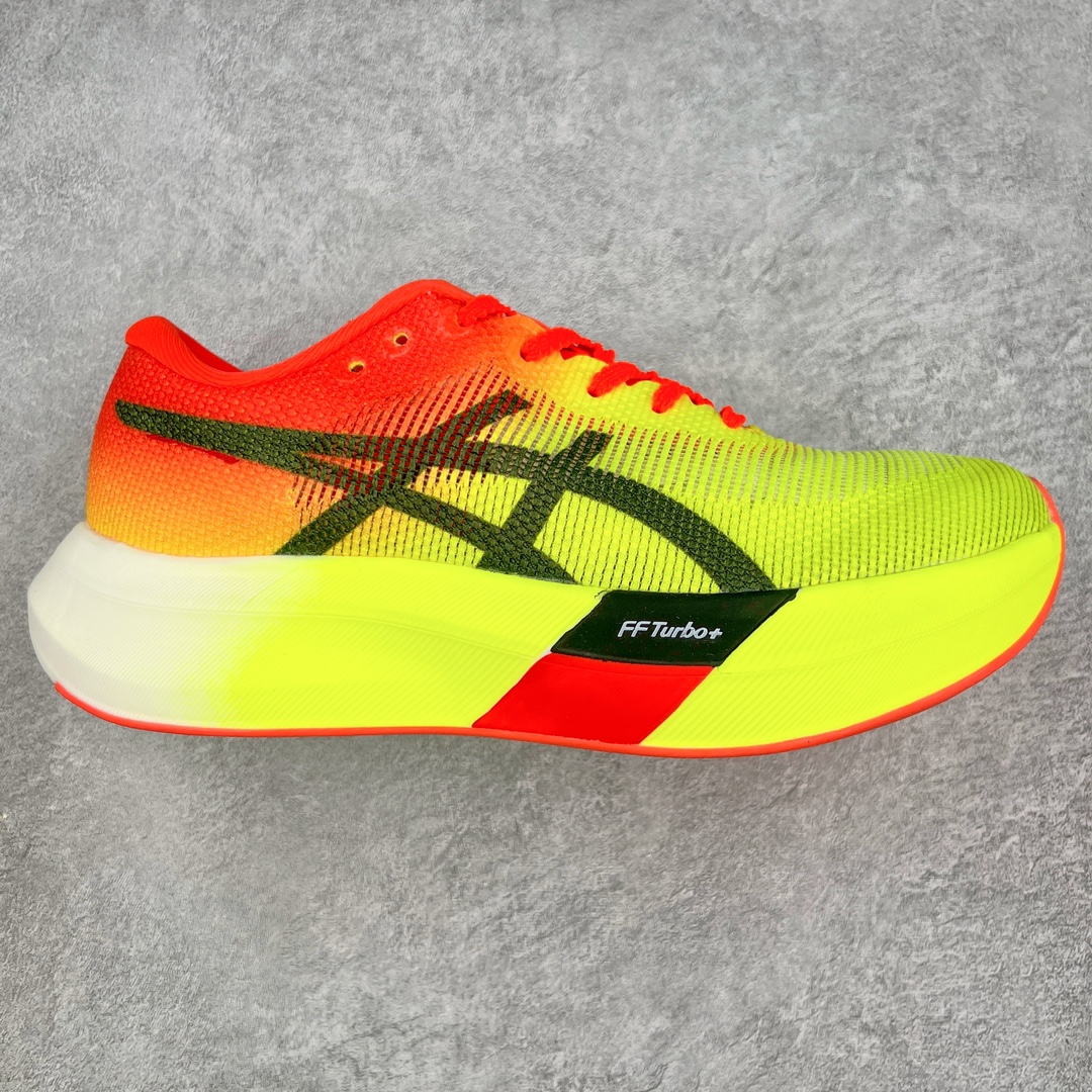 Asics Metaspeed Sky 亚瑟士全面进化版竞速马拉松系列低帮轻量透气缓震休闲运动跑步鞋 这款Magic Speed跑鞋使用了亚瑟士的多项跑鞋科技，中底为2020年才出现在大众视野的FF Blast，这款中底为EVA和OBC混合发泡而来，相比之前的Flytefoam中底，这款材料在缓震和回弹性能上的表现更好，更加软弹。在中底前掌位置内嵌了不对称的碳板结构，这个碳板不是为了推进的目的，而是让前掌不要形变，维持前掌弧度，保证GuideSole科技在跑步过程中发挥作用。尺码：36 36.5 37.5 38 38.5 39 40 40.5 41 42 42.5 43 44 44.5 45-选品中心