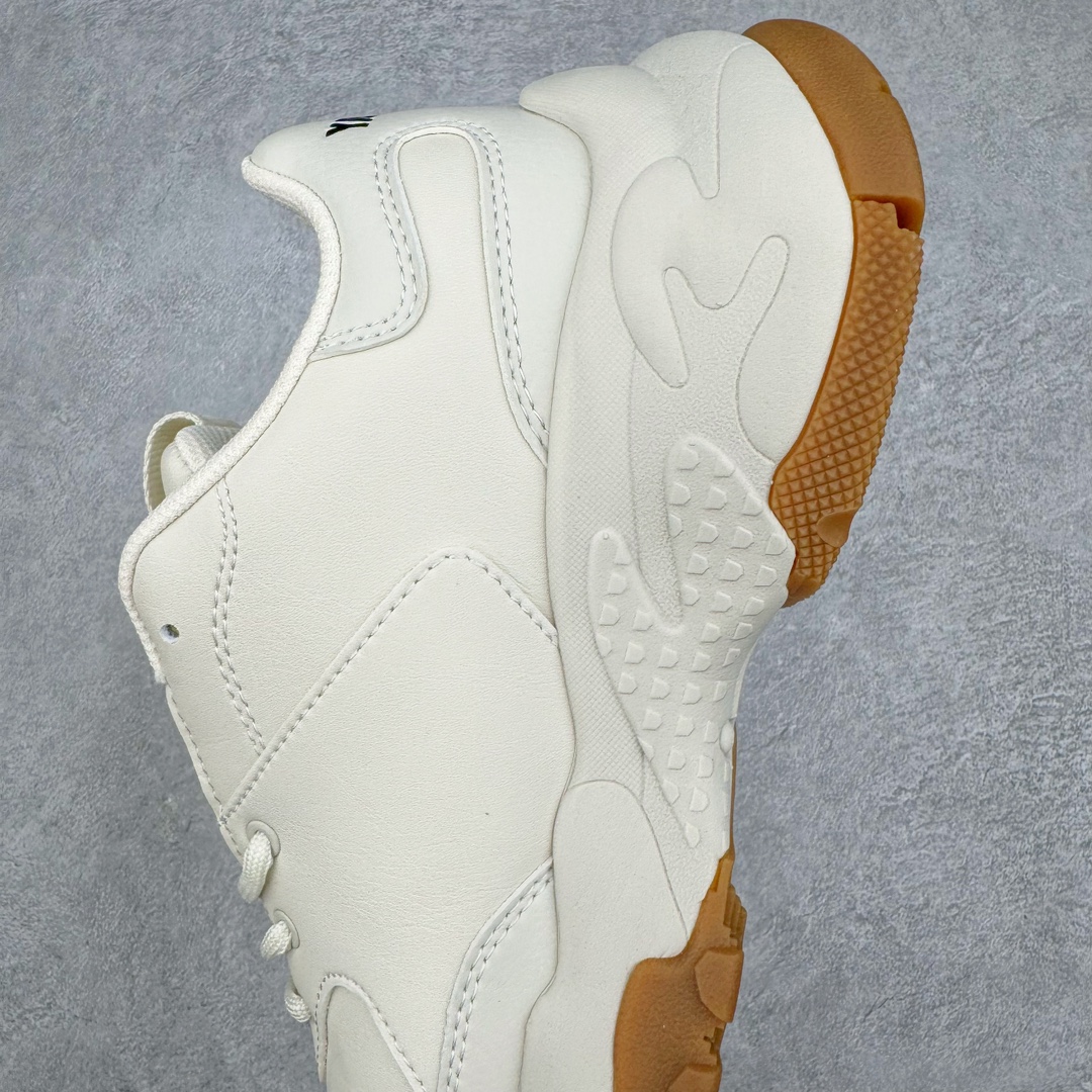 图片[7]-＃DT纯原 MLB Big Ball Chunky 复古印花老爹鞋系列低帮轻量增高厚底百搭休闲运动慢跑鞋 Korea韩国联名NY美国榄球纽约洋基队限定 目前可过轻松秒过各类鉴定 能操作的私聊 韩国代购专供 左脚内置NFC感应 区别市面贴纸假芯片 MLB专用菱形双针中底布 重点细节中底布带注胶孔 原厂NFC感应吊牌 支持鉴定 一个两位数 原盒原标 全套原楦原纸板原厂数据开发 中韩文保养标贴 绿色防霉片 平台代购专供 独家一比一RB+MD组合大底 高频后跟小人Logo精准对位立体饱满 正确网布加超迁鞋面 转印中底走线紧密 转印Logo工艺表层防刮不掉色 尺码：35 36 36.5 37.5 38 38.5 39 40 40.5 41 42 42.5 43 44 44.5 45-选品中心