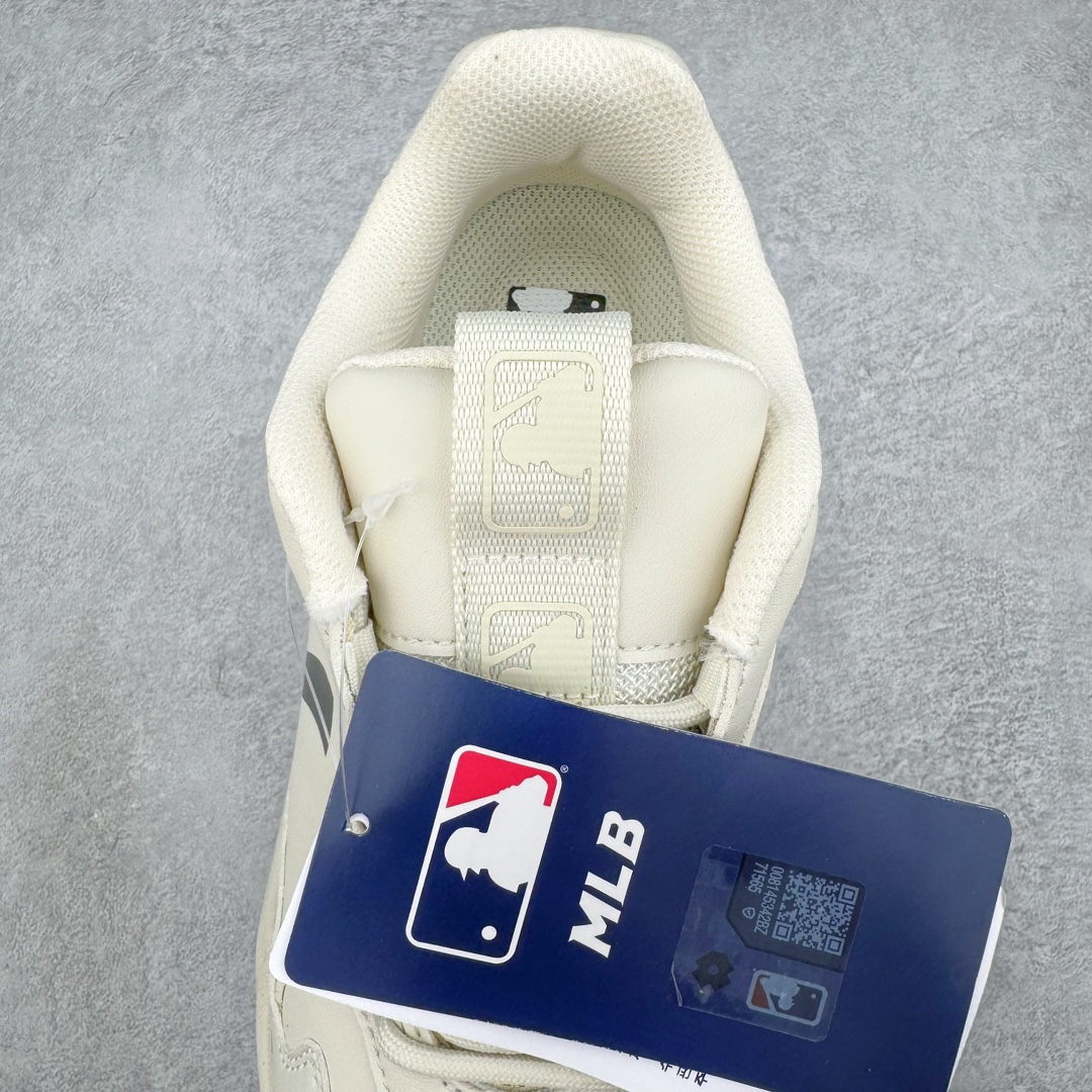 图片[5]-＃DT纯原 MLB Big Ball Chunky 复古印花老爹鞋系列低帮轻量增高厚底百搭休闲运动慢跑鞋 Korea韩国联名NY美国榄球纽约洋基队限定 目前可过轻松秒过各类鉴定 能操作的私聊 韩国代购专供 左脚内置NFC感应 区别市面贴纸假芯片 MLB专用菱形双针中底布 重点细节中底布带注胶孔 原厂NFC感应吊牌 支持鉴定 一个两位数 原盒原标 全套原楦原纸板原厂数据开发 中韩文保养标贴 绿色防霉片 平台代购专供 独家一比一RB+MD组合大底 高频后跟小人Logo精准对位立体饱满 正确网布加超迁鞋面 转印中底走线紧密 转印Logo工艺表层防刮不掉色 尺码：35 36 36.5 37.5 38 38.5 39 40 40.5 41 42 42.5 43 44 44.5 45-选品中心