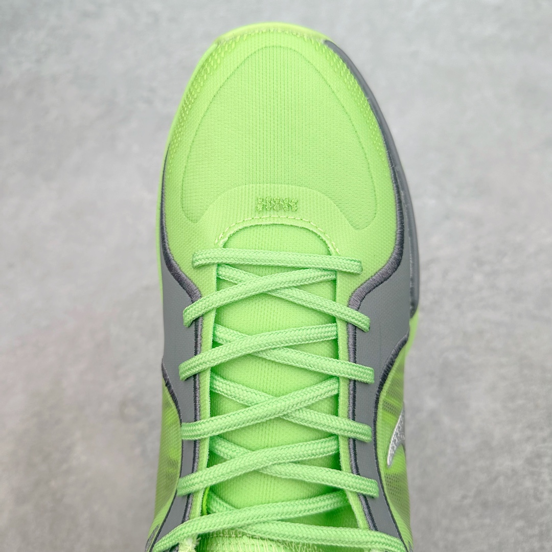 图片[4]-NK Sabrina 1 \’lonic\’ 萨布丽娜一代签名减震防滑低帮篮球鞋 FQ2174-007 灵感来自 lonescu 的罗马尼亚传统 在前掌和鞋眼处采用特殊图案 向传统的罗马尼亚艺术和建筑致敬 它配备了全掌 NK React 缓震系统 并在前脚掌处配备了 Zoom Air 气垫 大胆的任何人任何地方 信息嵌入中底 象征着 lonescu的竞争精神以及她相信梦想家可以来自任何地方 该鞋还包括带锁定中足束带系统 以帮助固定脚部 Sabrina 1 的这款产品采用光子粉尘、无烟煤色、紫红色梦幻、浅烟灰色和浅骨色配色方案 尺码：40 40.5 41 42 42.5 43 44 44.5 45 46-选品中心