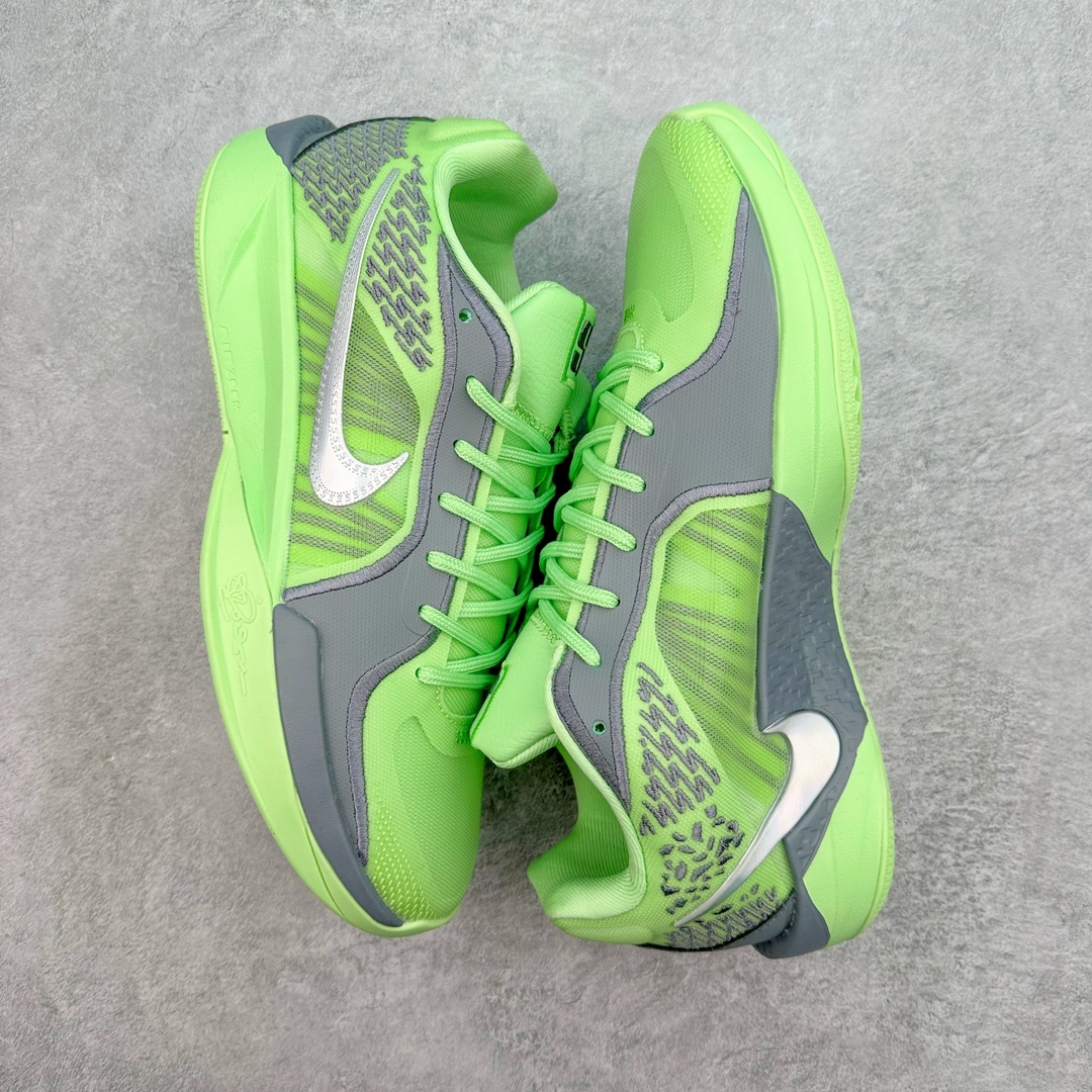 图片[3]-NK Sabrina 1 \’lonic\’ 萨布丽娜一代签名减震防滑低帮篮球鞋 FQ2174-007 灵感来自 lonescu 的罗马尼亚传统 在前掌和鞋眼处采用特殊图案 向传统的罗马尼亚艺术和建筑致敬 它配备了全掌 NK React 缓震系统 并在前脚掌处配备了 Zoom Air 气垫 大胆的任何人任何地方 信息嵌入中底 象征着 lonescu的竞争精神以及她相信梦想家可以来自任何地方 该鞋还包括带锁定中足束带系统 以帮助固定脚部 Sabrina 1 的这款产品采用光子粉尘、无烟煤色、紫红色梦幻、浅烟灰色和浅骨色配色方案 尺码：40 40.5 41 42 42.5 43 44 44.5 45 46-选品中心