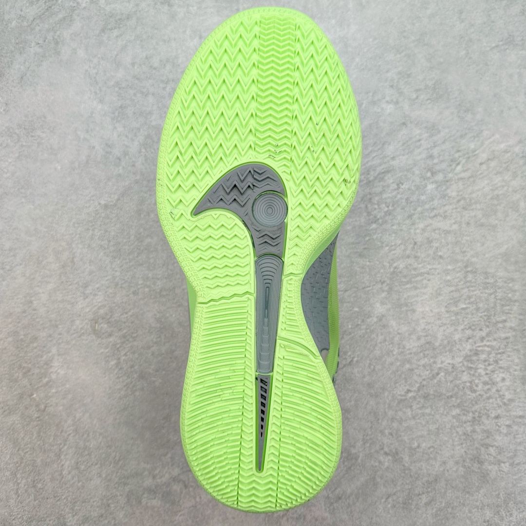 图片[9]-NK Sabrina 1 \’lonic\’ 萨布丽娜一代签名减震防滑低帮篮球鞋 FQ2174-007 灵感来自 lonescu 的罗马尼亚传统 在前掌和鞋眼处采用特殊图案 向传统的罗马尼亚艺术和建筑致敬 它配备了全掌 NK React 缓震系统 并在前脚掌处配备了 Zoom Air 气垫 大胆的任何人任何地方 信息嵌入中底 象征着 lonescu的竞争精神以及她相信梦想家可以来自任何地方 该鞋还包括带锁定中足束带系统 以帮助固定脚部 Sabrina 1 的这款产品采用光子粉尘、无烟煤色、紫红色梦幻、浅烟灰色和浅骨色配色方案 尺码：40 40.5 41 42 42.5 43 44 44.5 45 46-选品中心