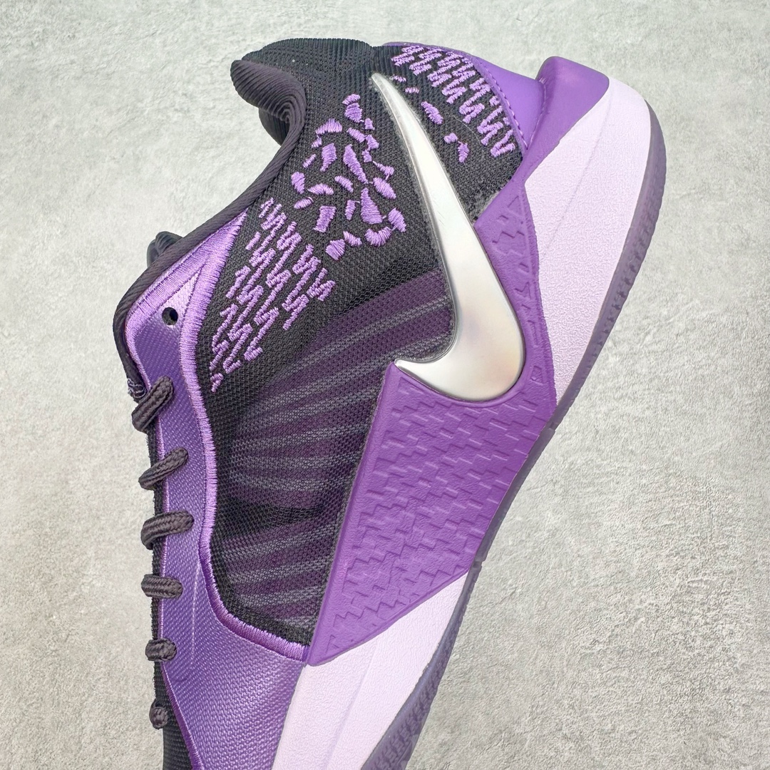 图片[7]-NK Sabrina 1 \’lonic\’ 萨布丽娜一代签名减震防滑低帮篮球鞋 FQ2174-500 灵感来自 lonescu 的罗马尼亚传统 在前掌和鞋眼处采用特殊图案 向传统的罗马尼亚艺术和建筑致敬 它配备了全掌 NK React 缓震系统 并在前脚掌处配备了 Zoom Air 气垫 大胆的任何人任何地方 信息嵌入中底 象征着 lonescu的竞争精神以及她相信梦想家可以来自任何地方 该鞋还包括带锁定中足束带系统 以帮助固定脚部 Sabrina 1 的这款产品采用光子粉尘、无烟煤色、紫红色梦幻、浅烟灰色和浅骨色配色方案 尺码：40 40.5 41 42 42.5 43 44 44.5 45 46-选品中心